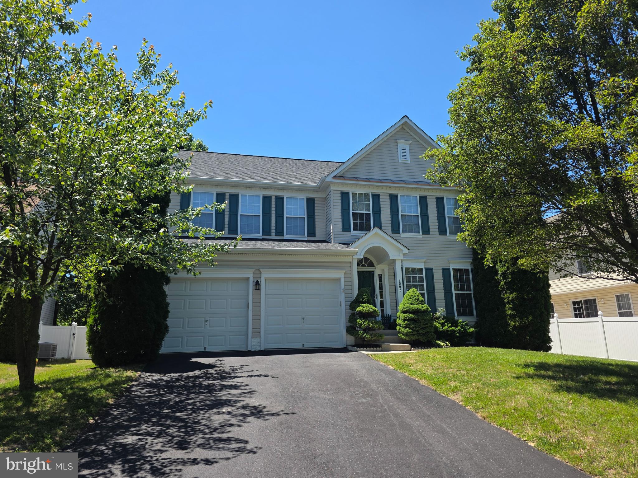 ROSE VILLAGE - Residential