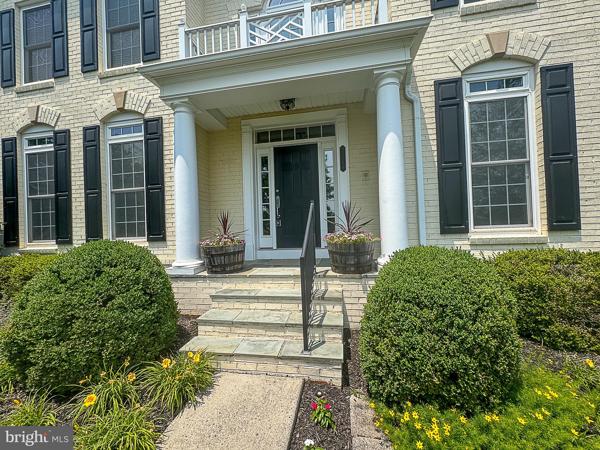 RED CEDAR - Residential