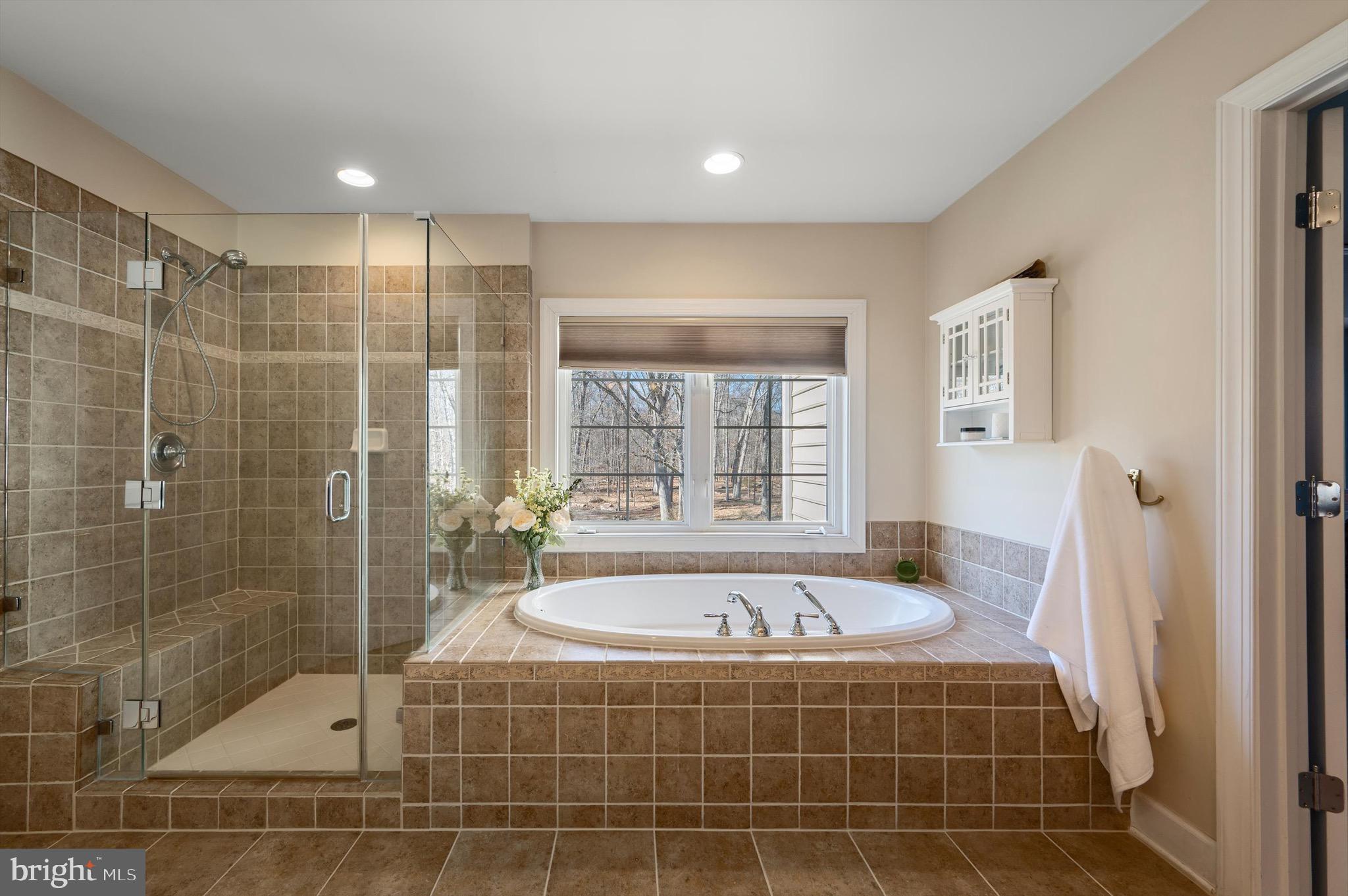 RED CEDAR - Residential