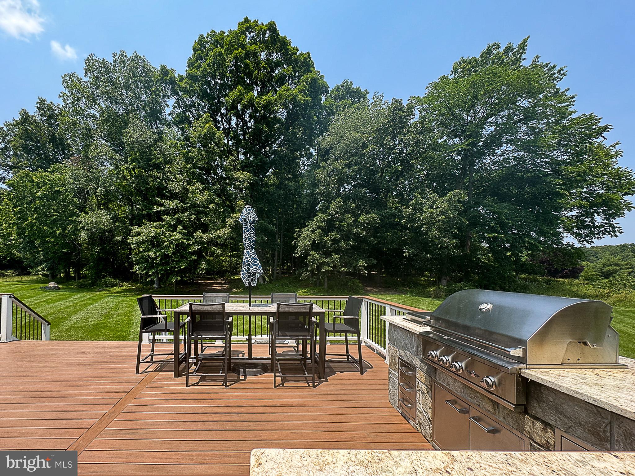 RED CEDAR - Residential