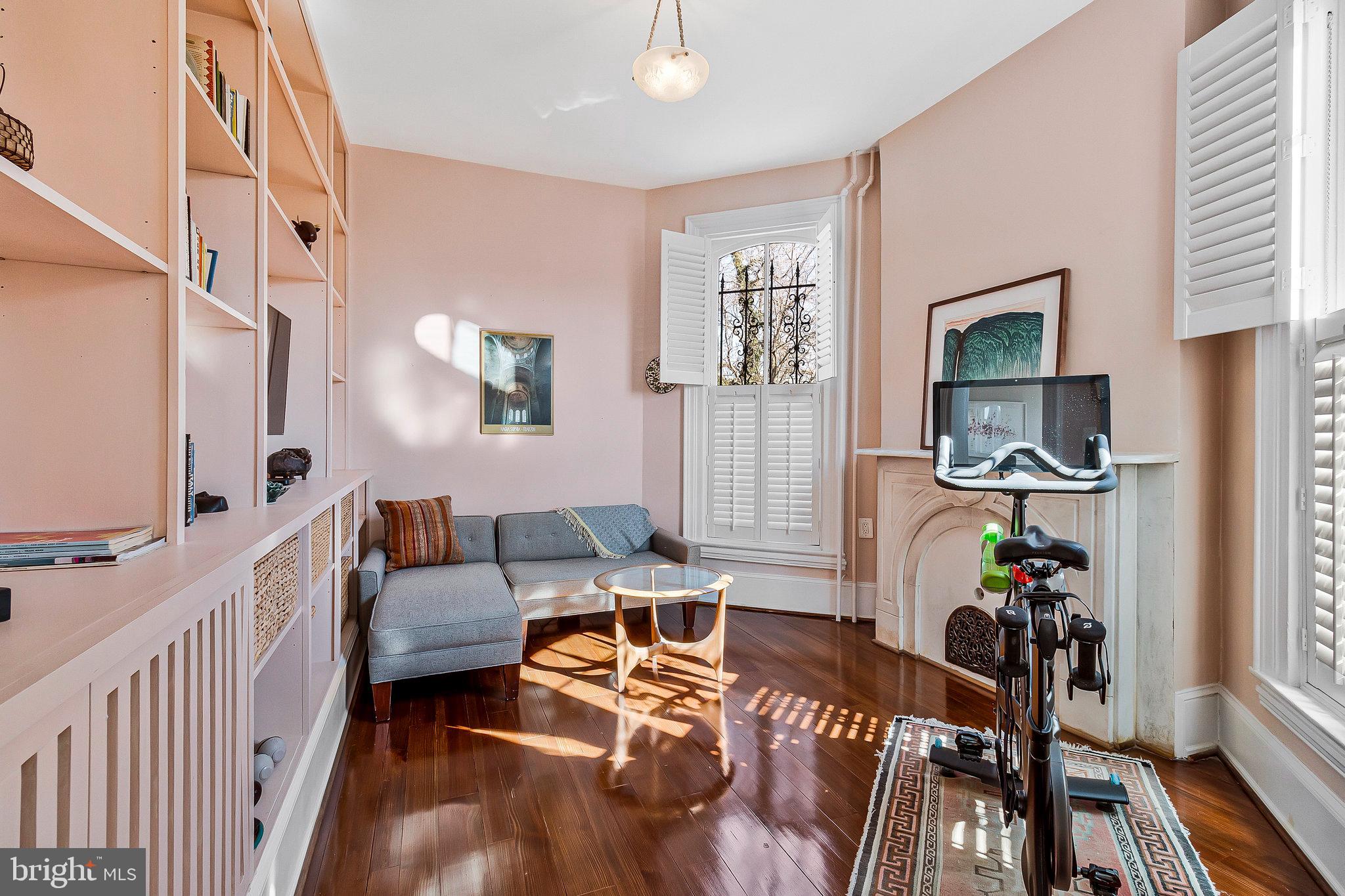 LEDROIT PARK - Residential