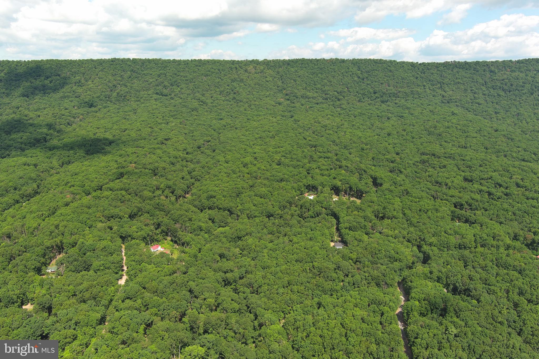 MOUNTAIN VIEW ESTATES - Land
