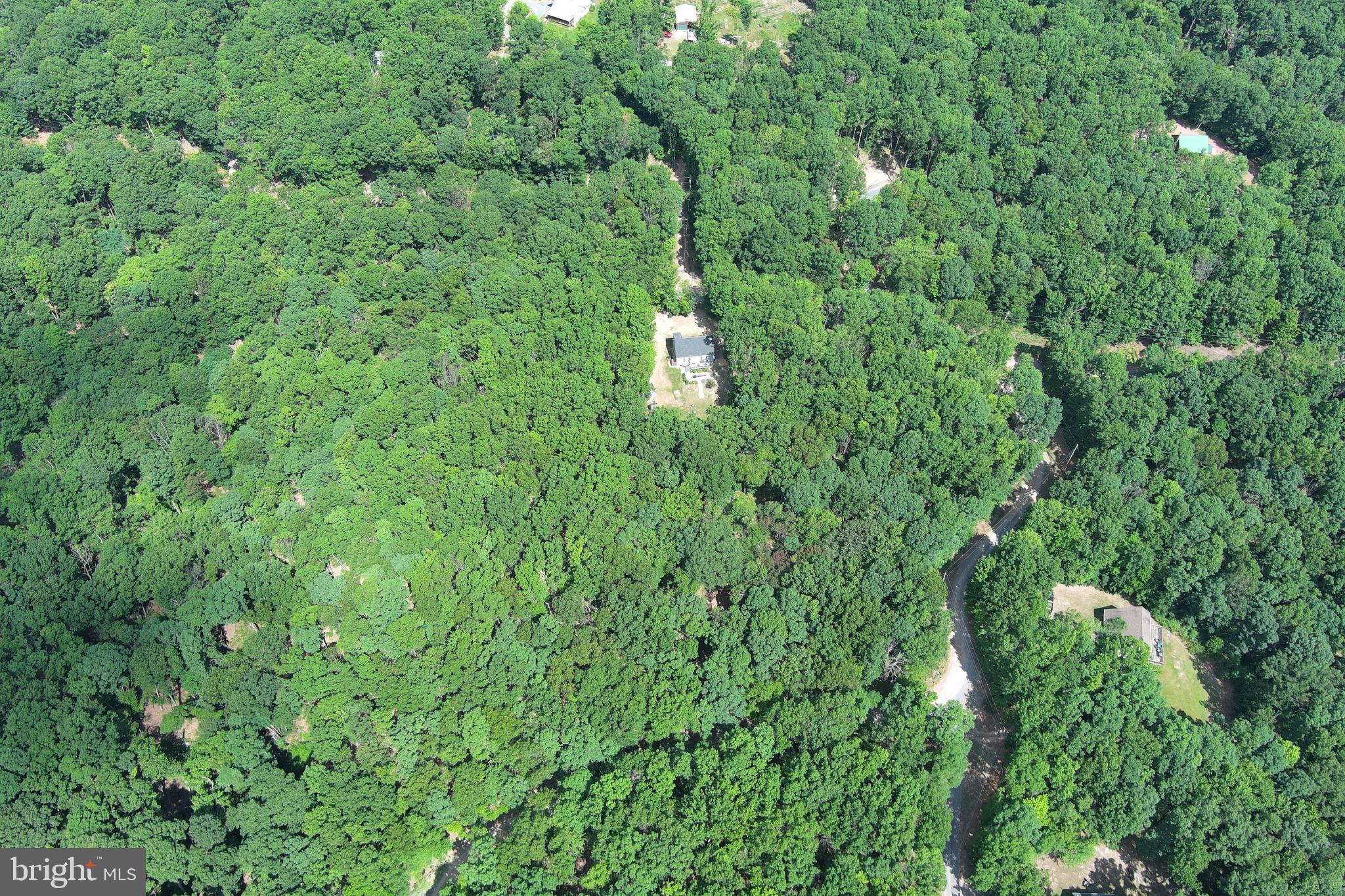 MOUNTAIN VIEW ESTATES - Land