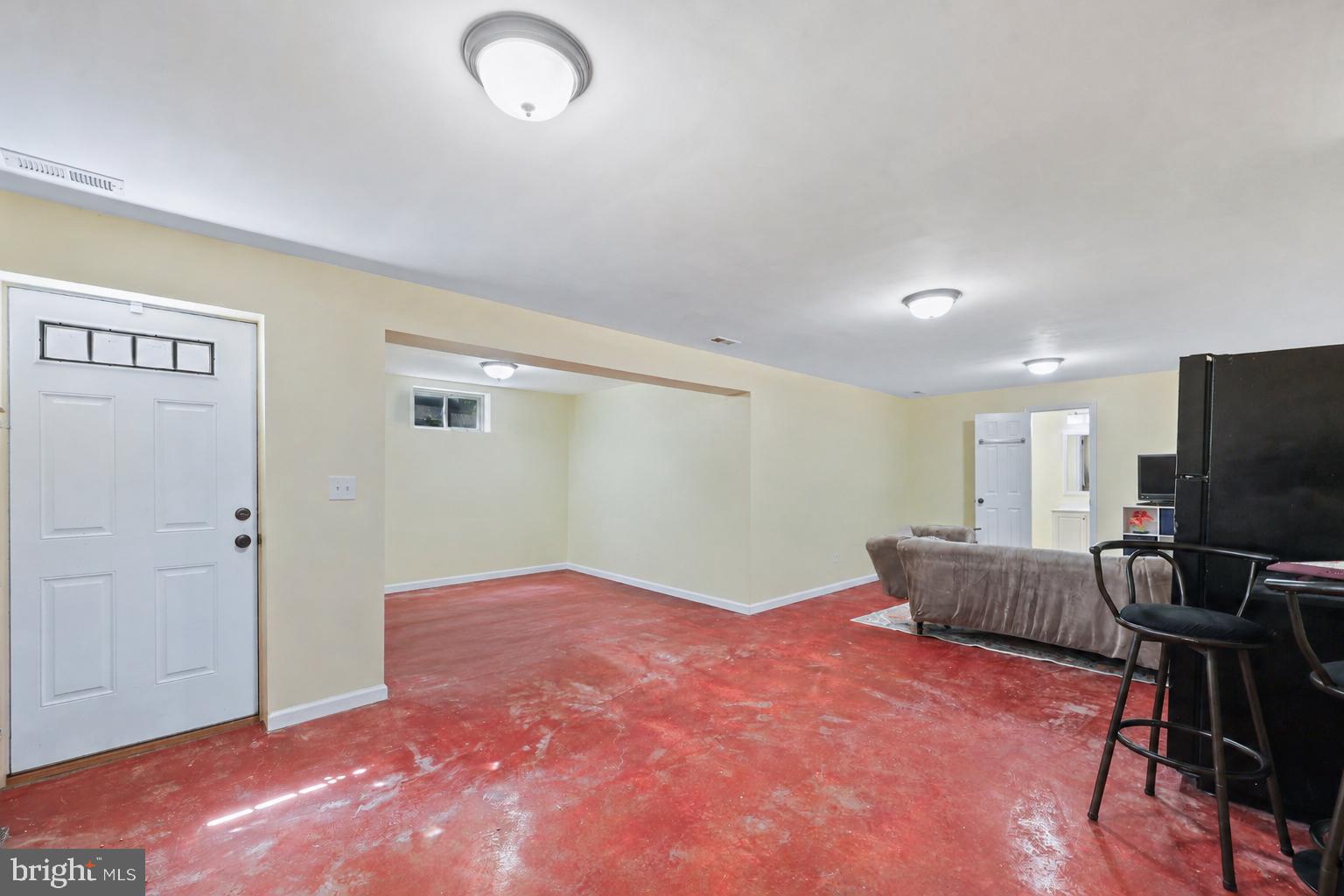 MONMOUTH VILLAGE - Residential