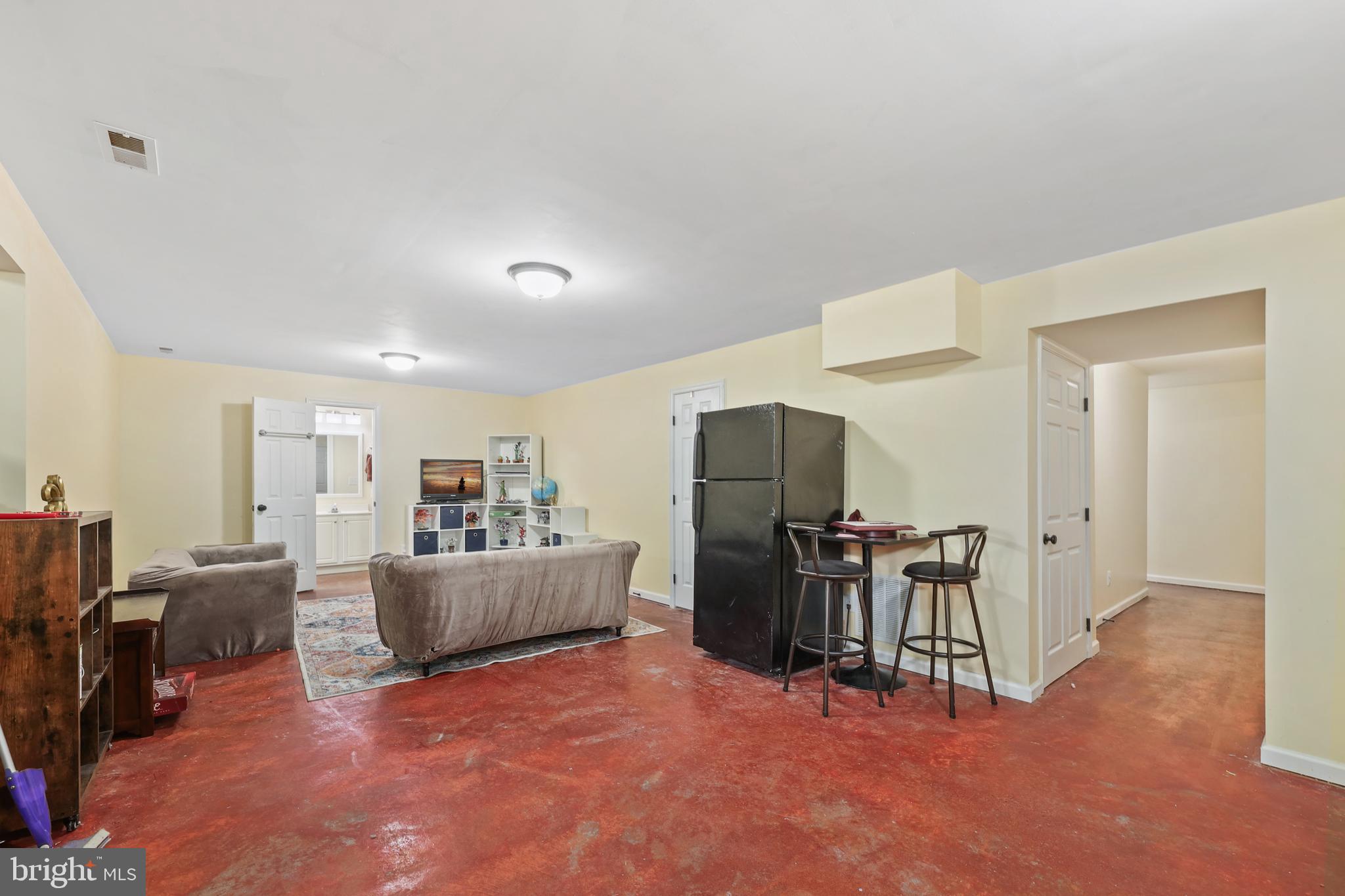 MONMOUTH VILLAGE - Residential
