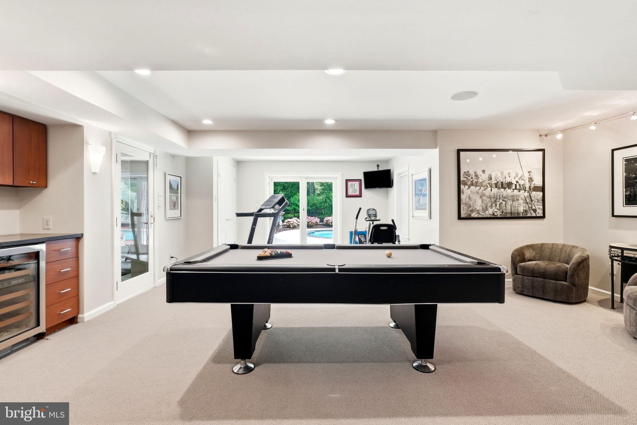 THORNBURY HUNT - Residential