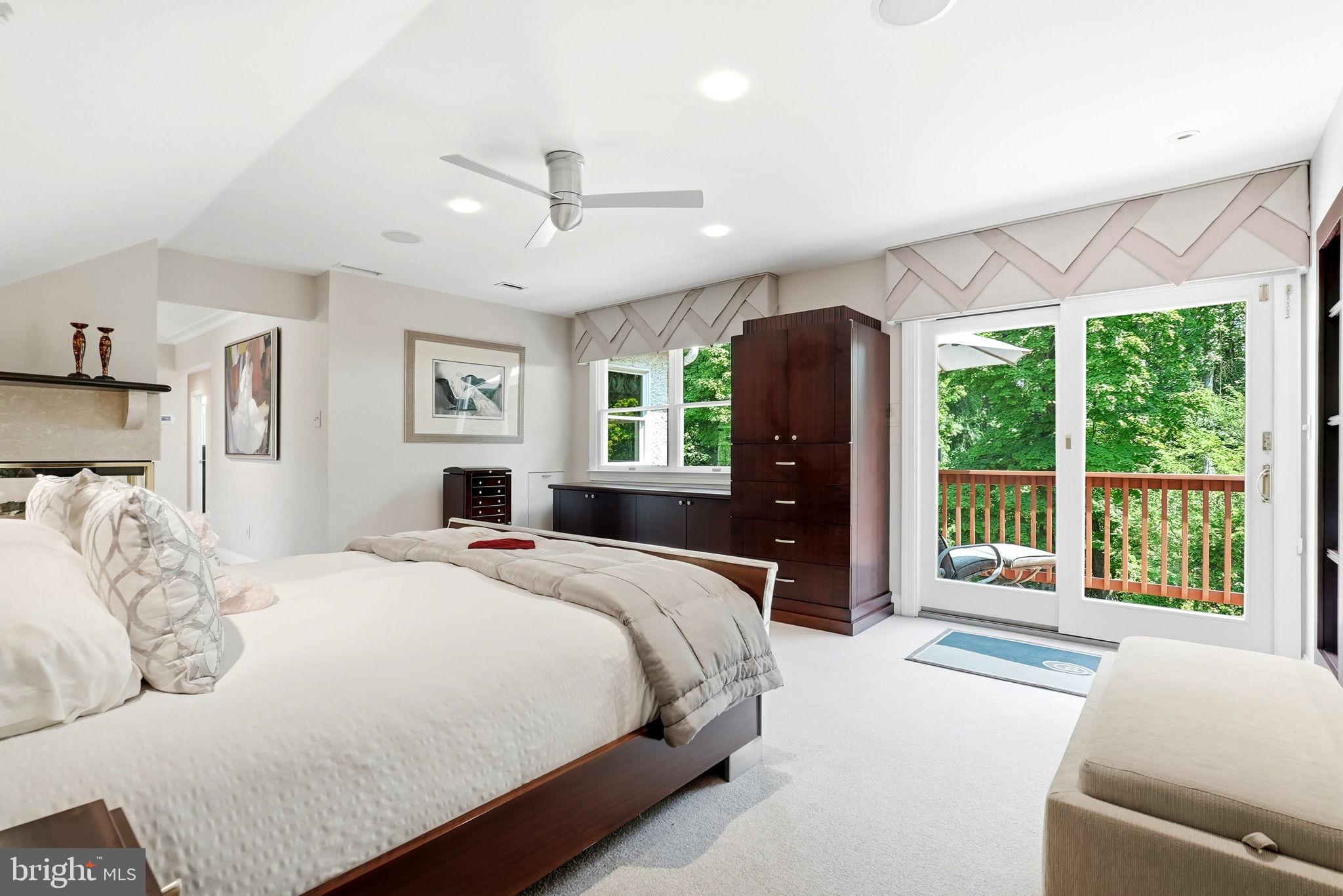 THORNBURY HUNT - Residential