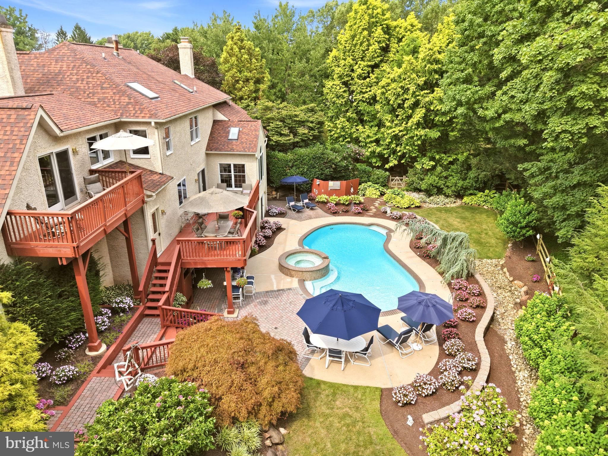THORNBURY HUNT - Residential