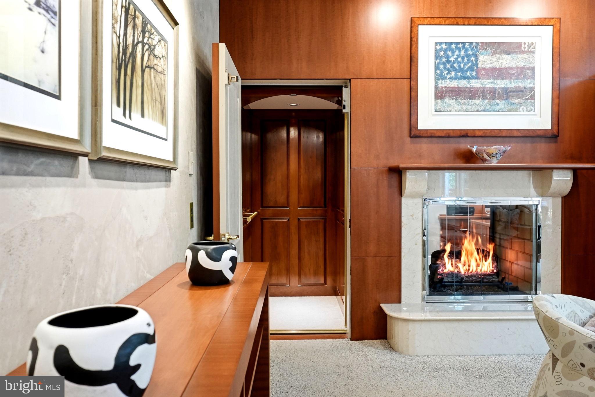 THORNBURY HUNT - Residential