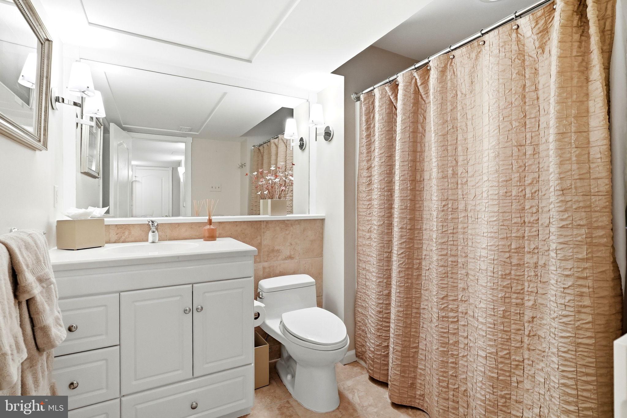 THORNBURY HUNT - Residential