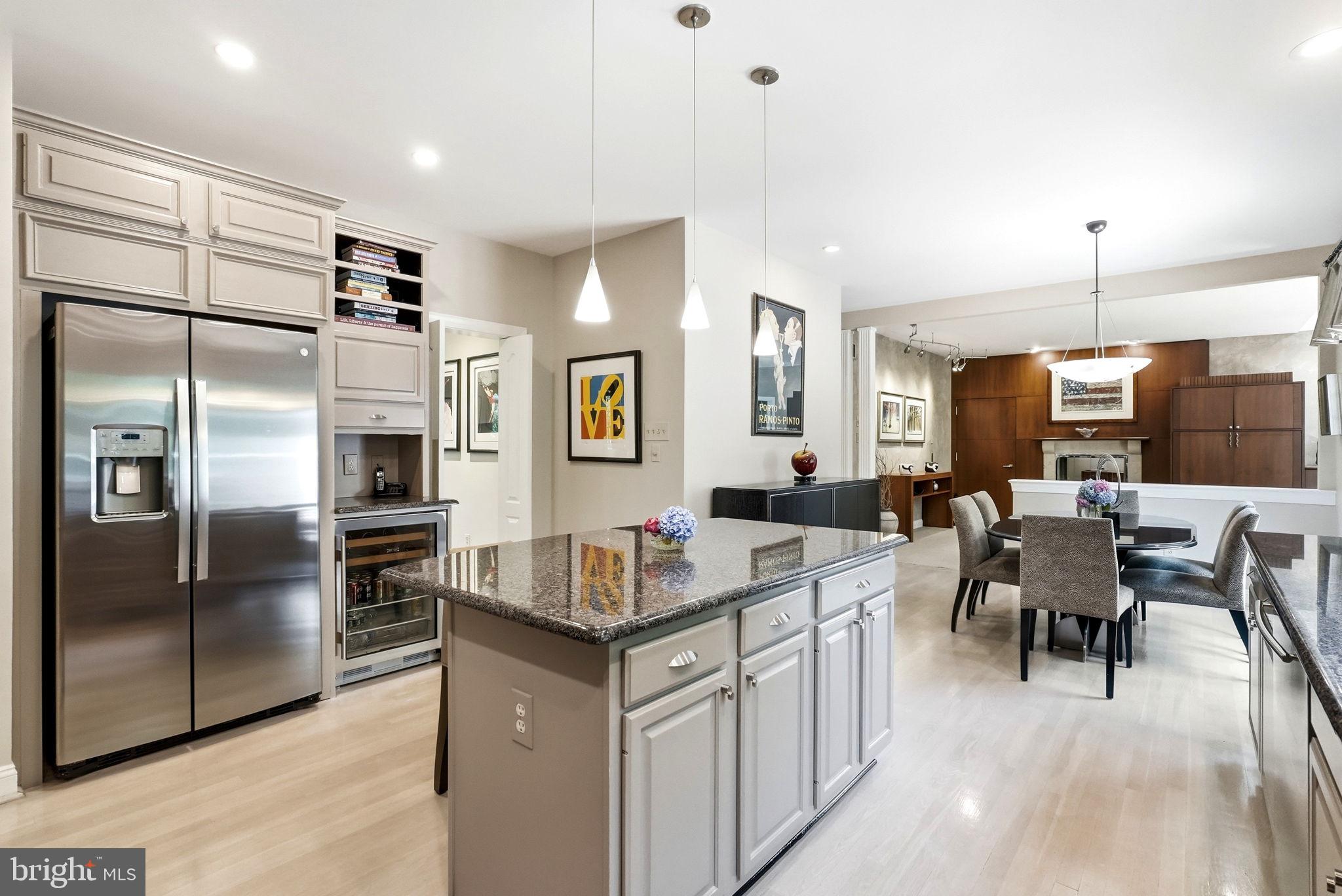 THORNBURY HUNT - Residential