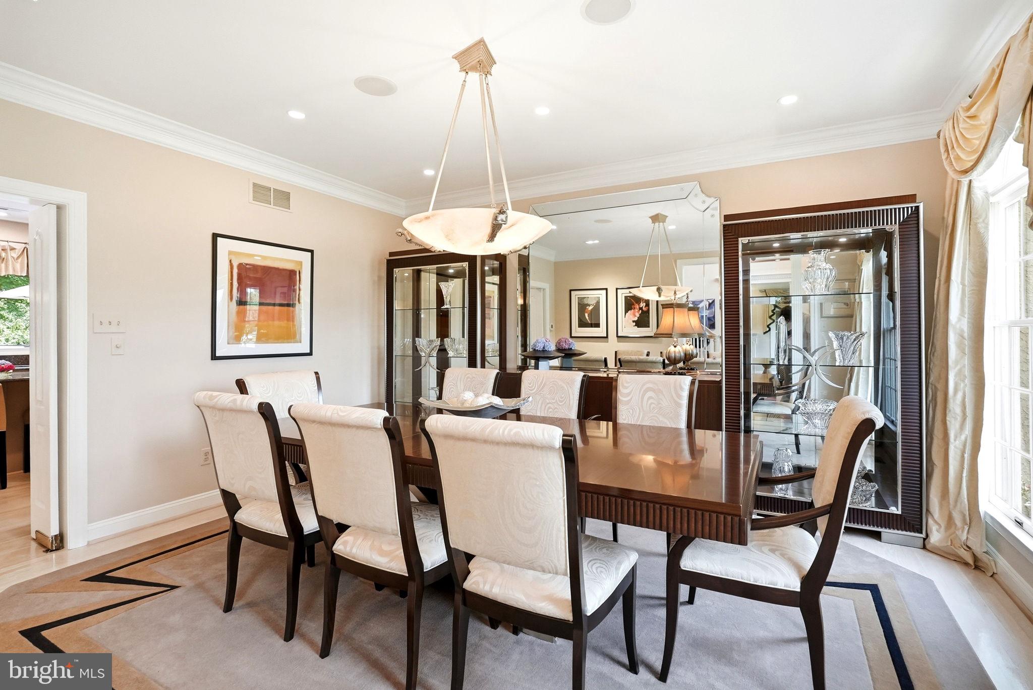 THORNBURY HUNT - Residential