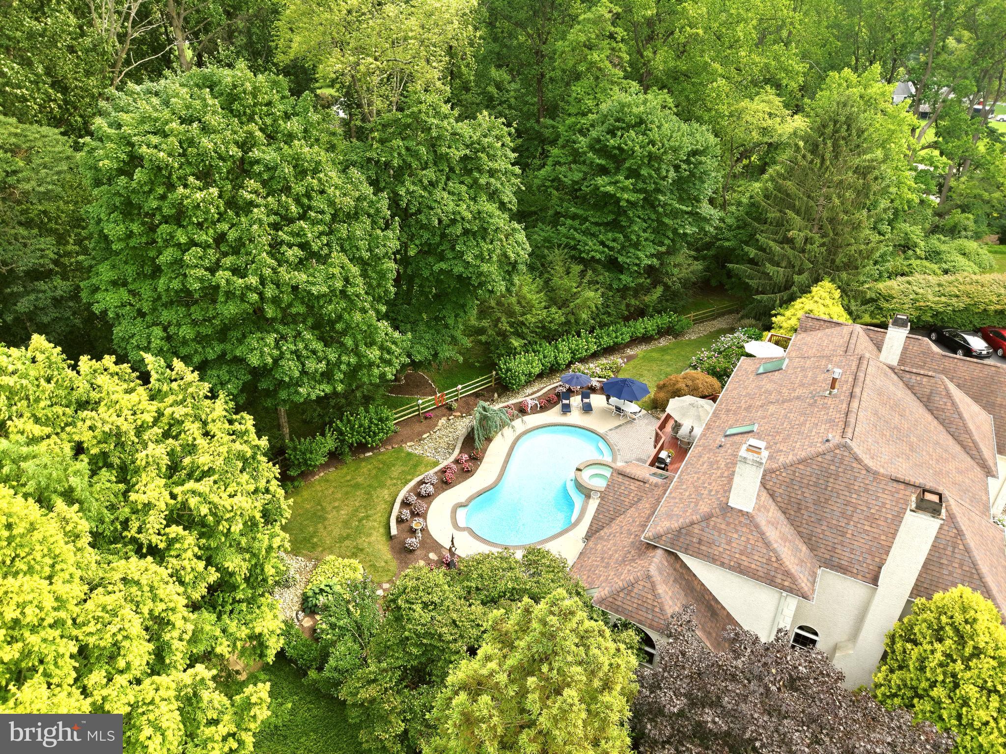 THORNBURY HUNT - Residential