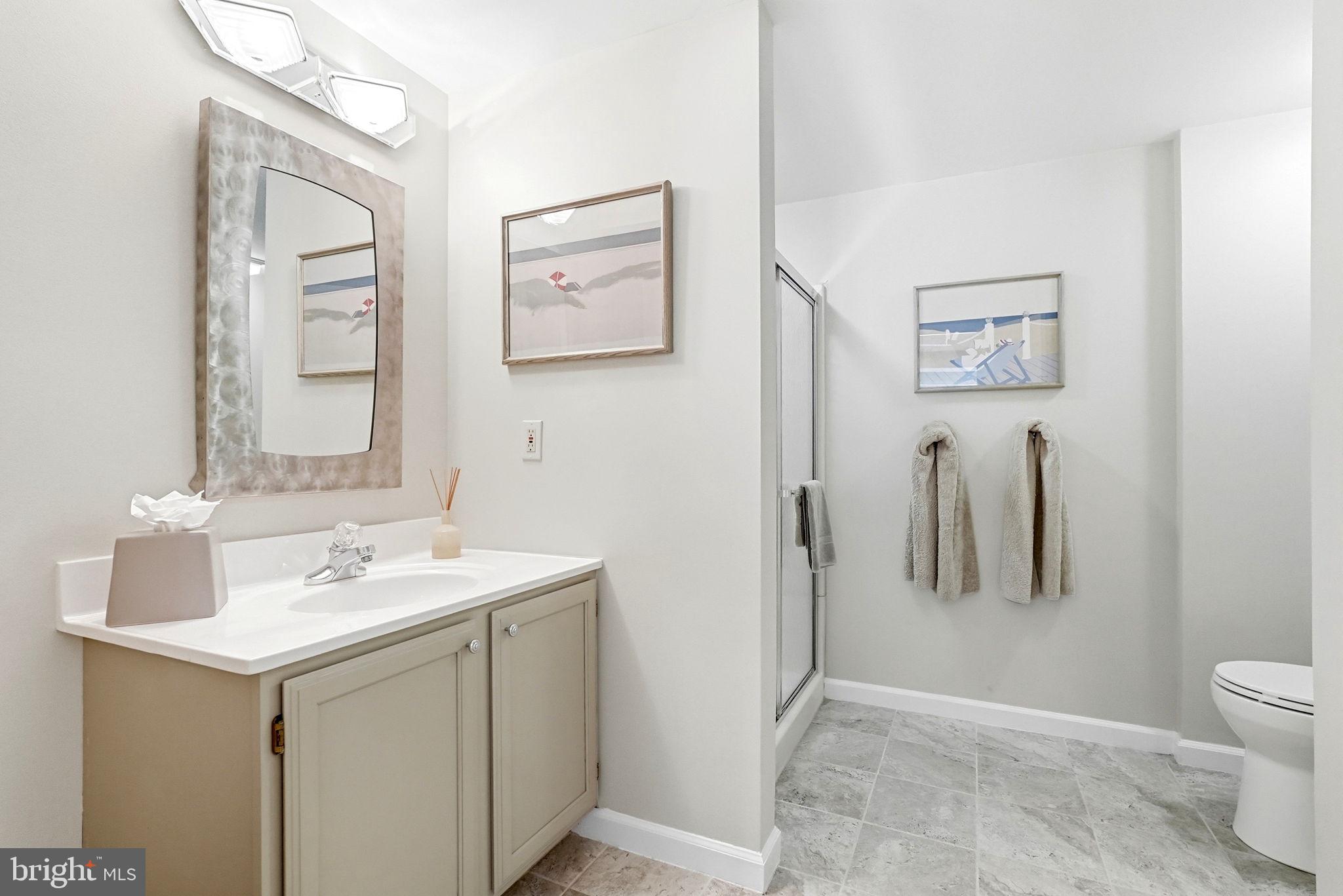 THORNBURY HUNT - Residential
