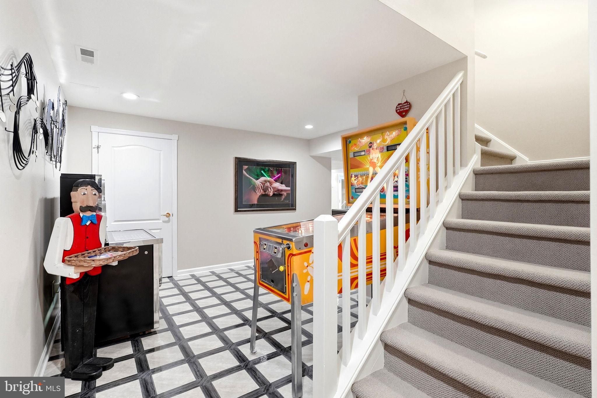 THORNBURY HUNT - Residential
