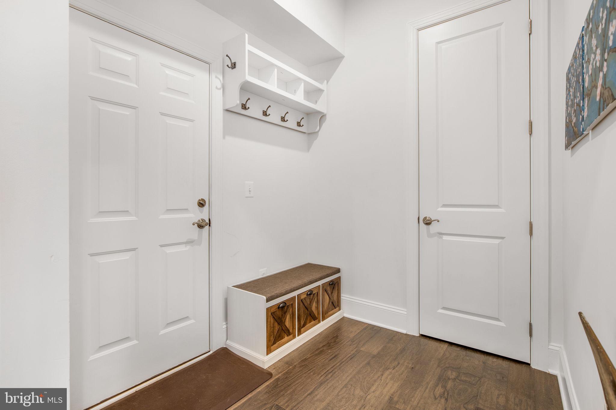 PIMMIT HILLS - Residential