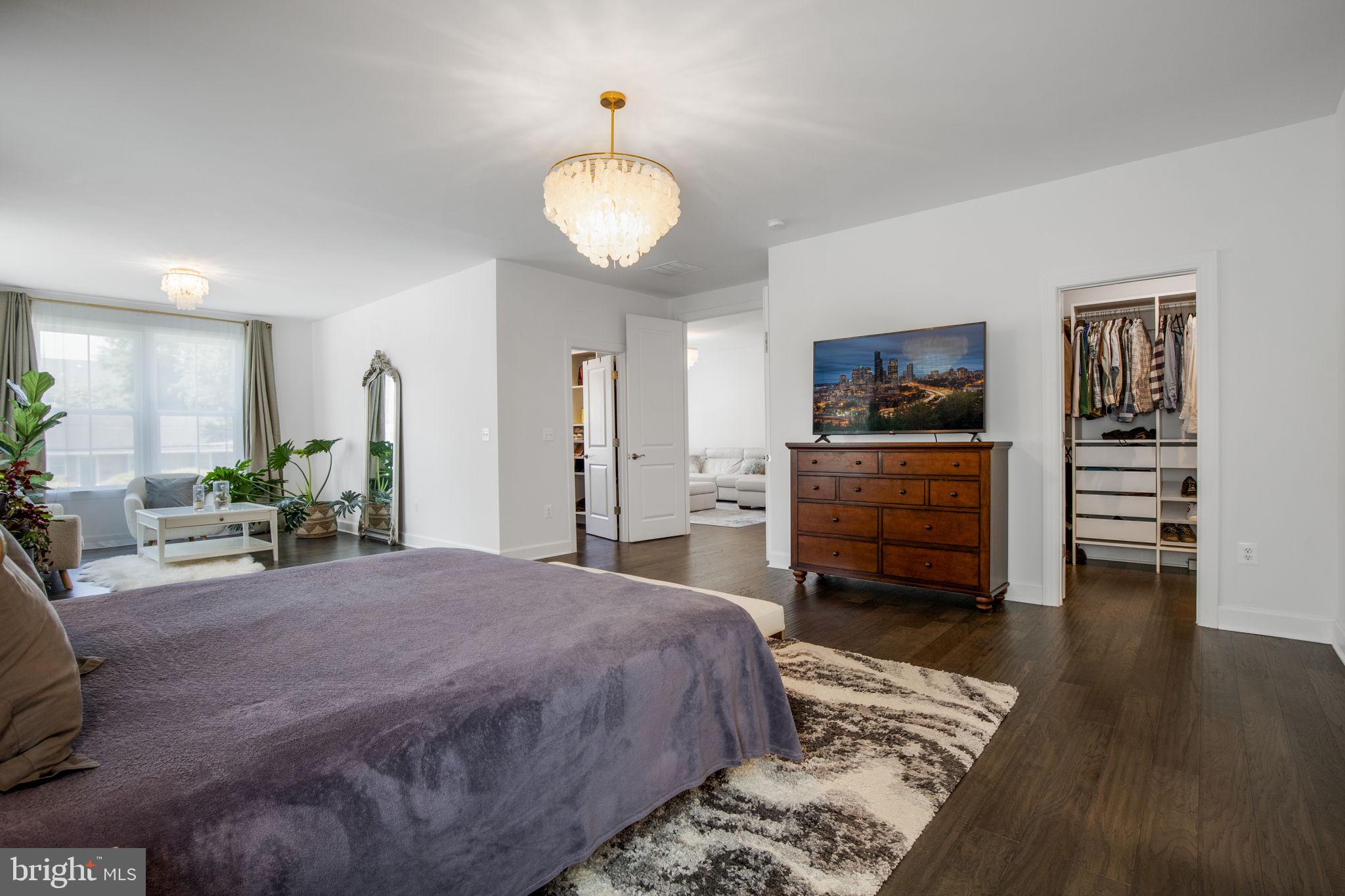 PIMMIT HILLS - Residential
