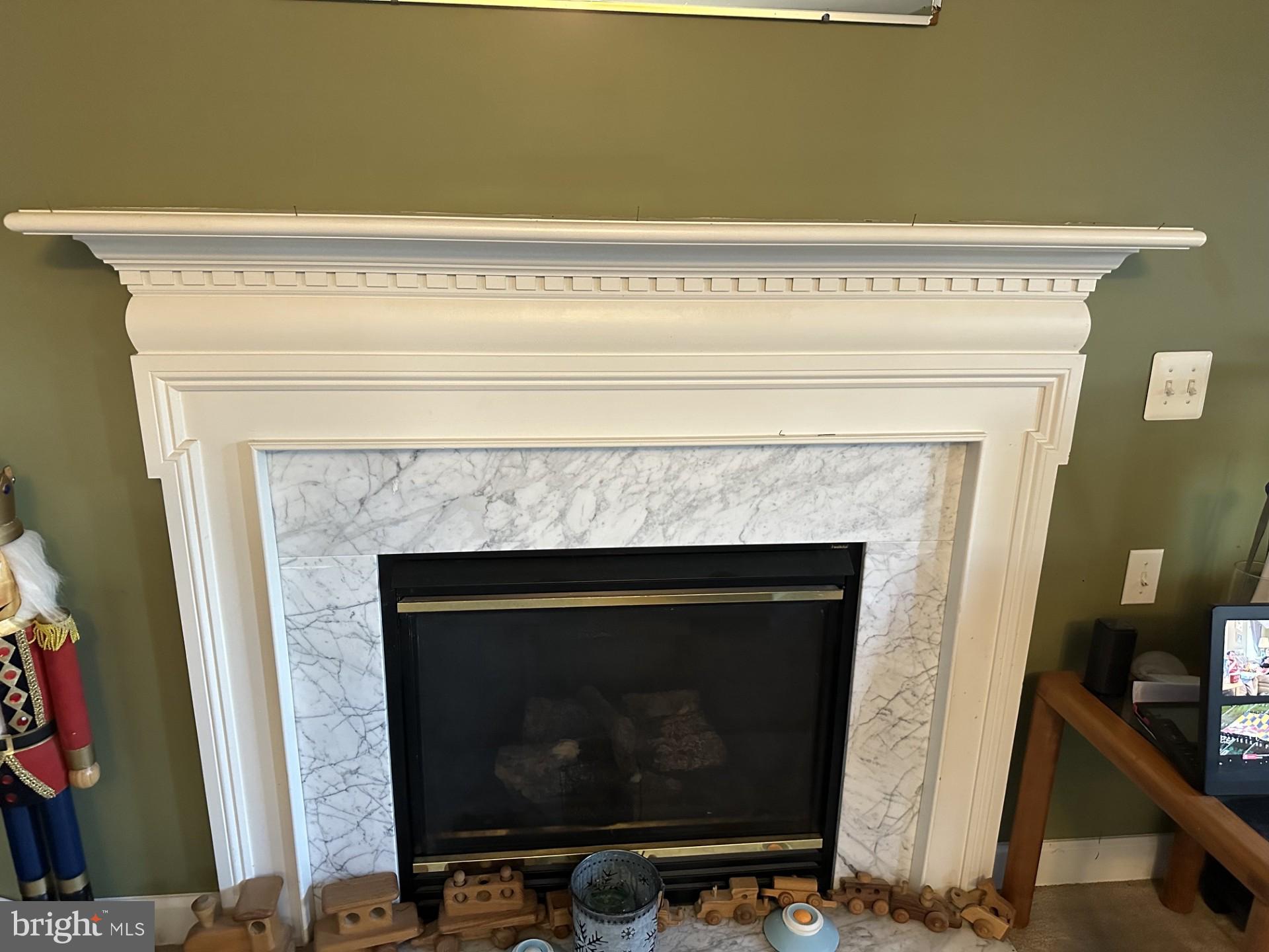 FLINTRIDGE - Residential