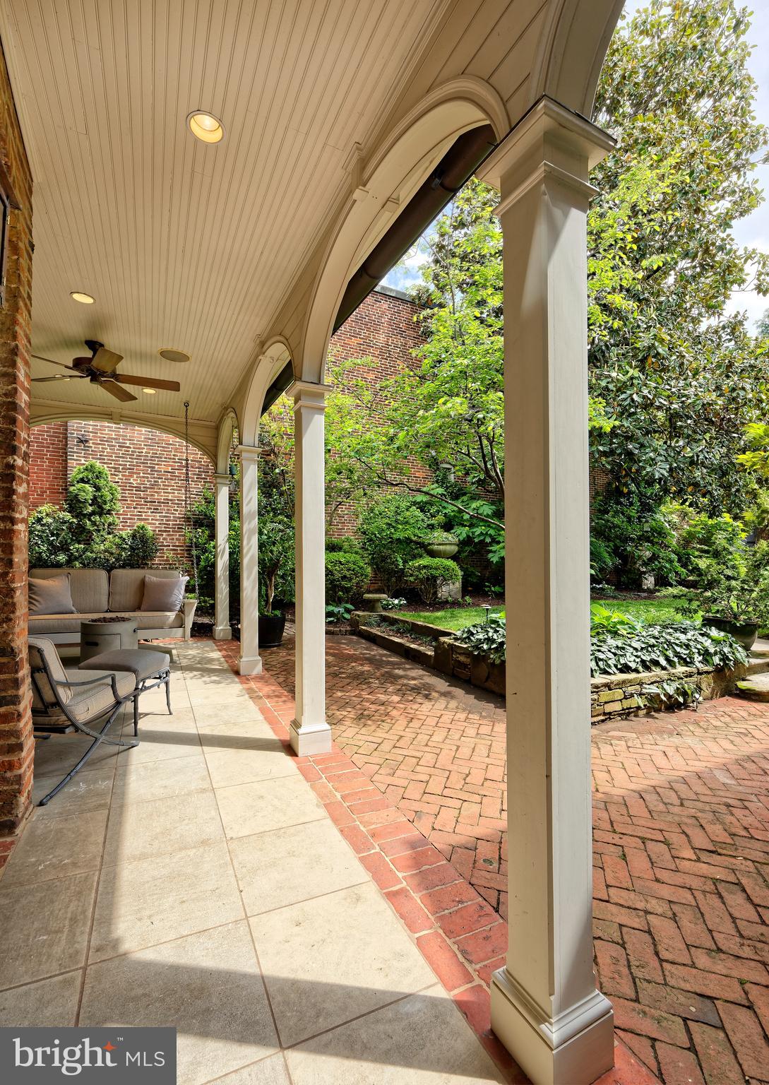 OLD TOWN ALEXANDRIA - Residential