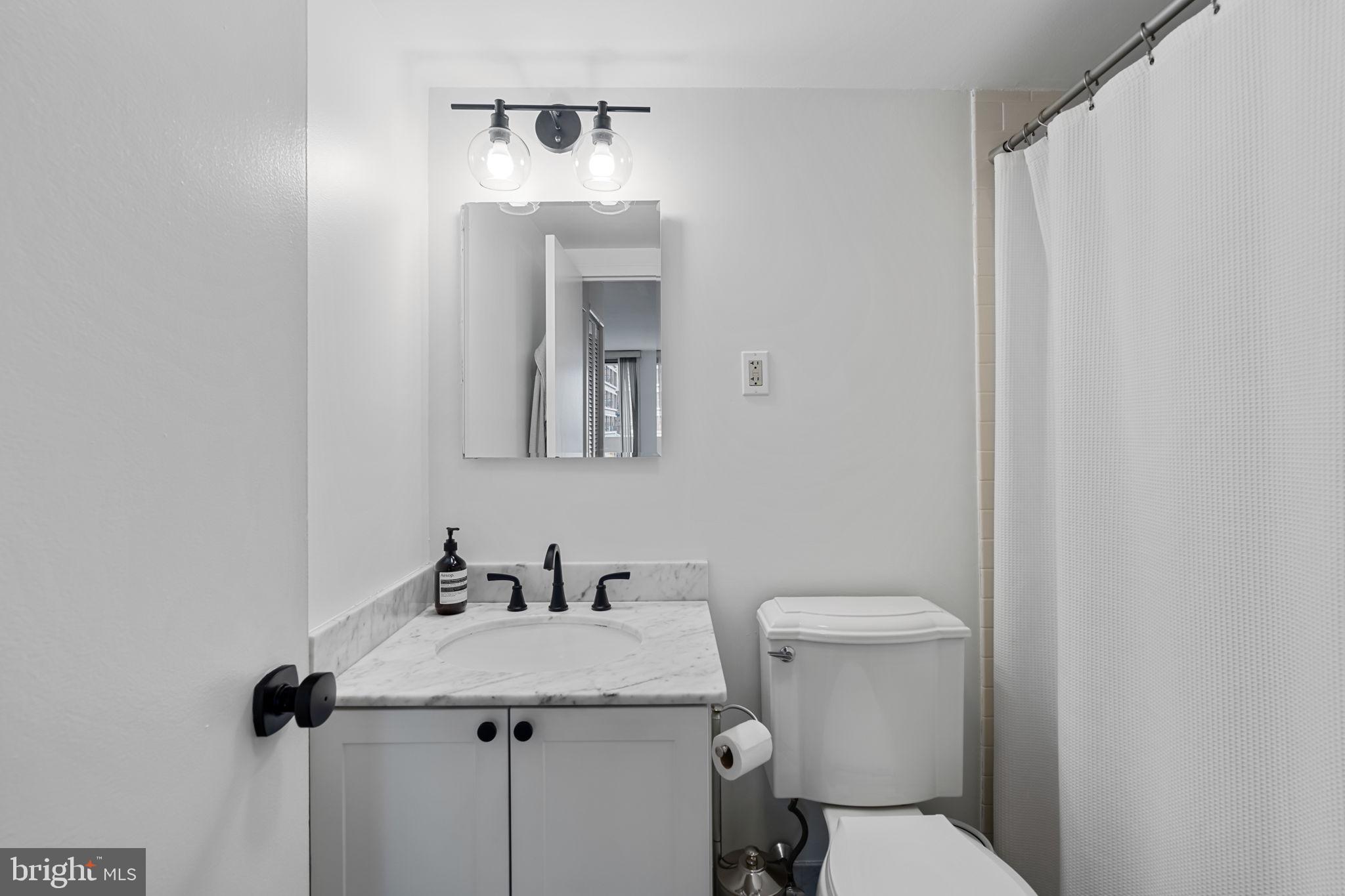 RITTENHOUSE SQUARE - Residential Lease
