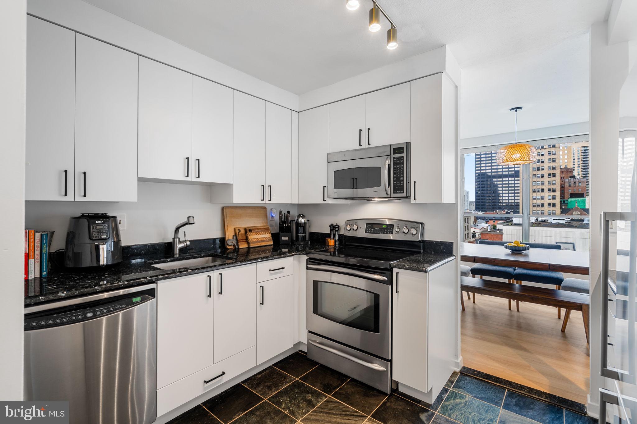 RITTENHOUSE SQUARE - Residential Lease