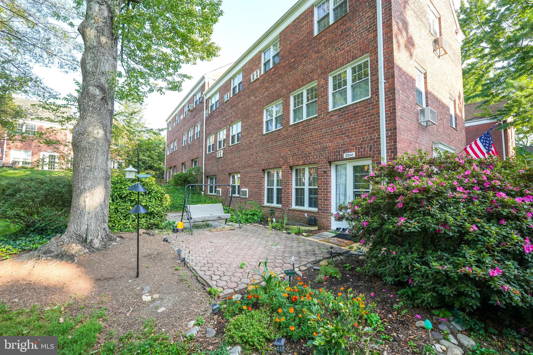 PARK  FAIRFAX - Residential