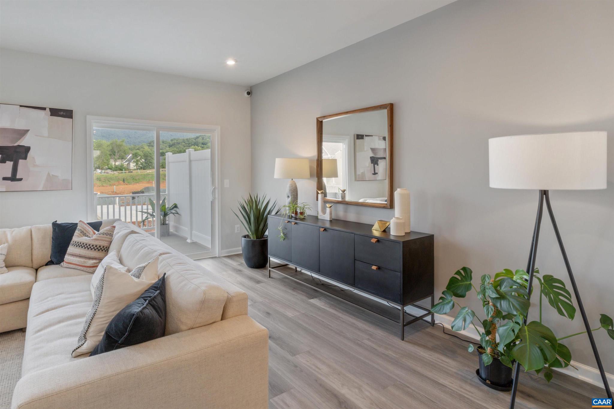PLEASANT GREEN - Residential