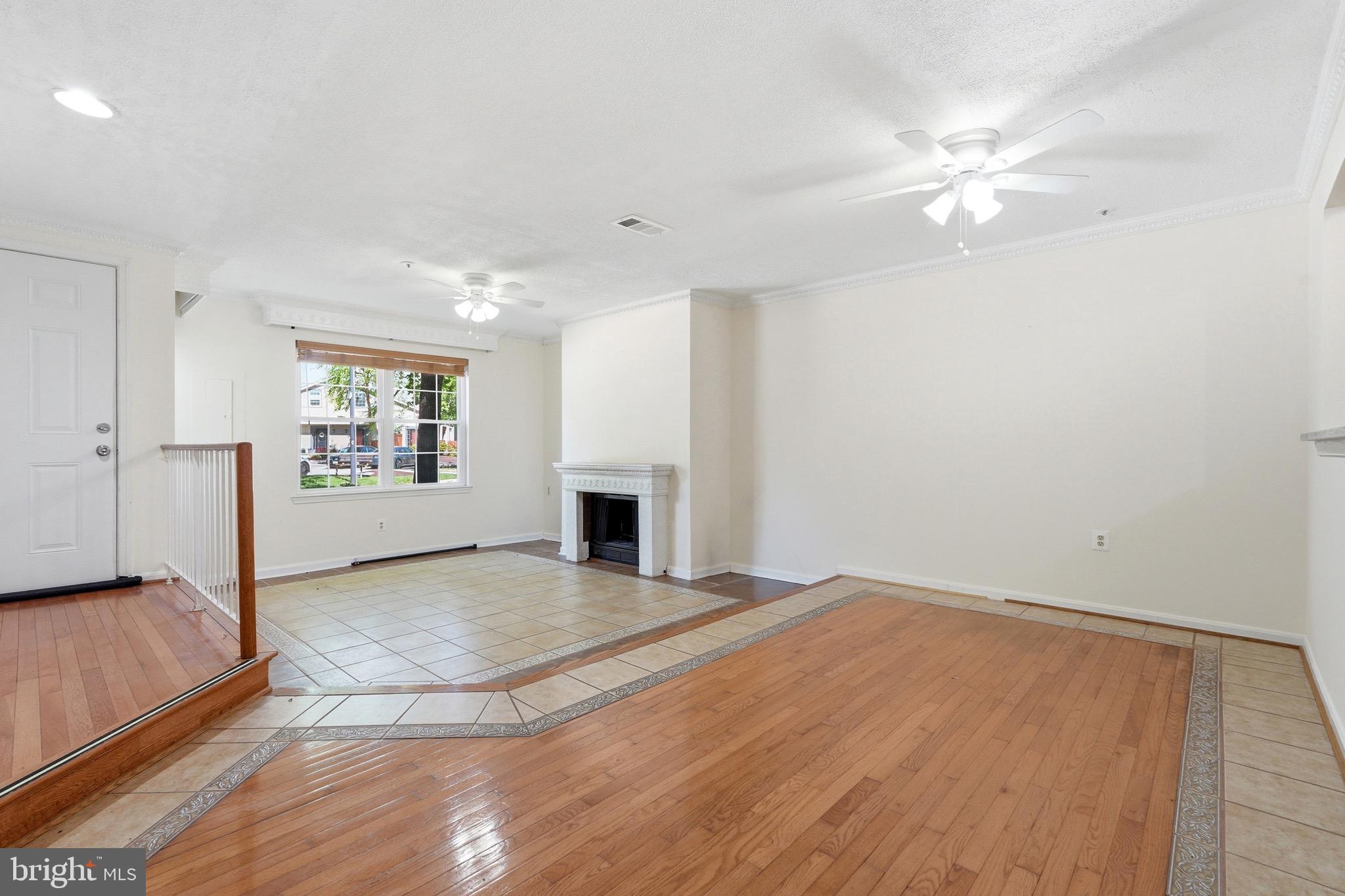 GLENSFORD CONDO - Residential
