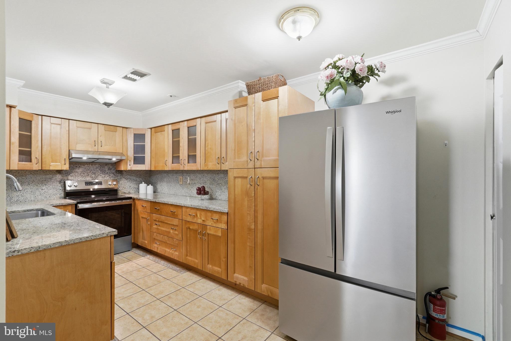 GLENSFORD CONDO - Residential