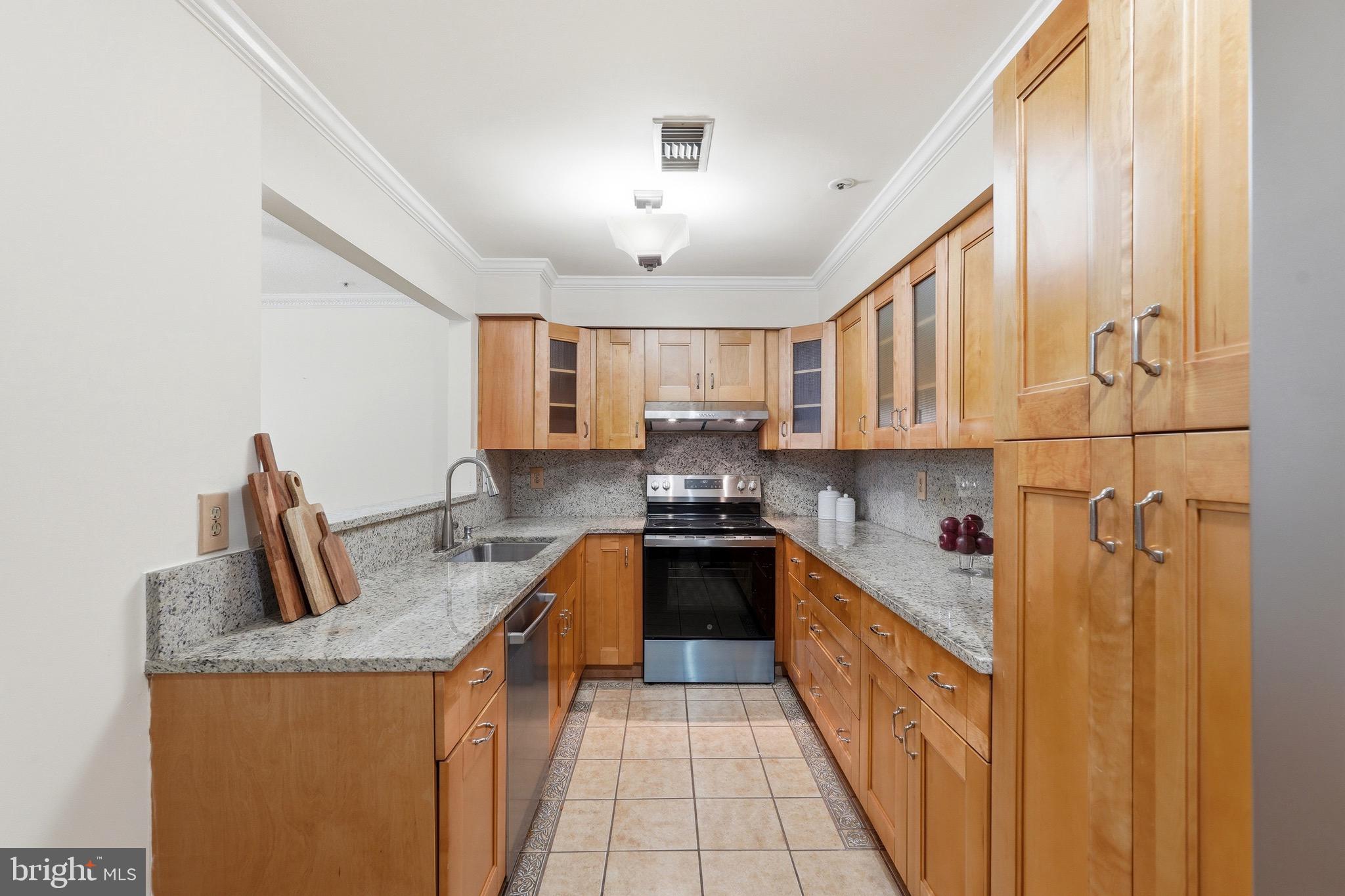 GLENSFORD CONDO - Residential