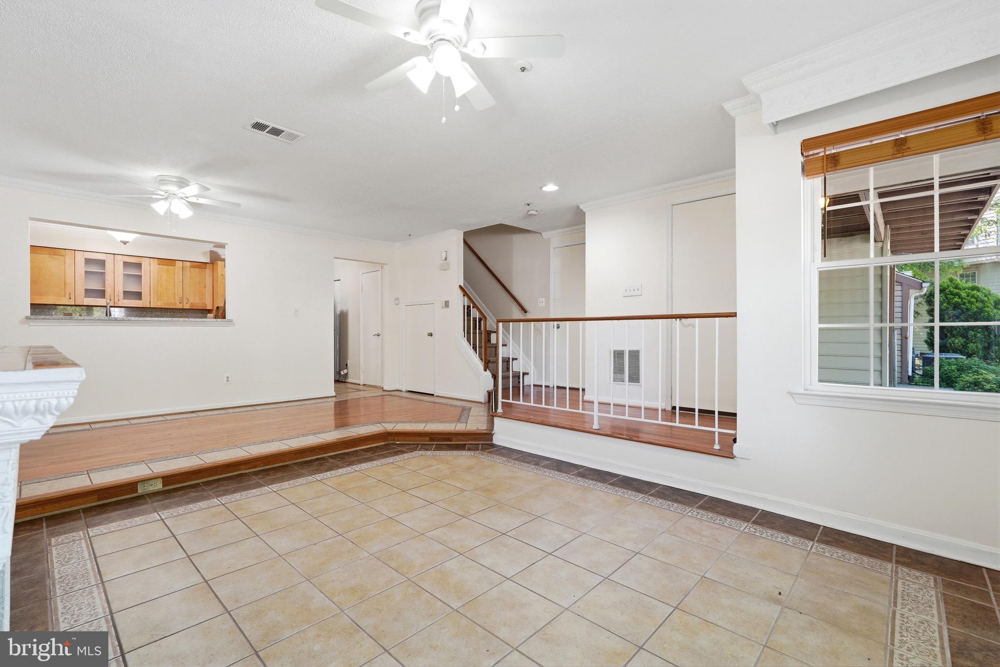 GLENSFORD CONDO - Residential