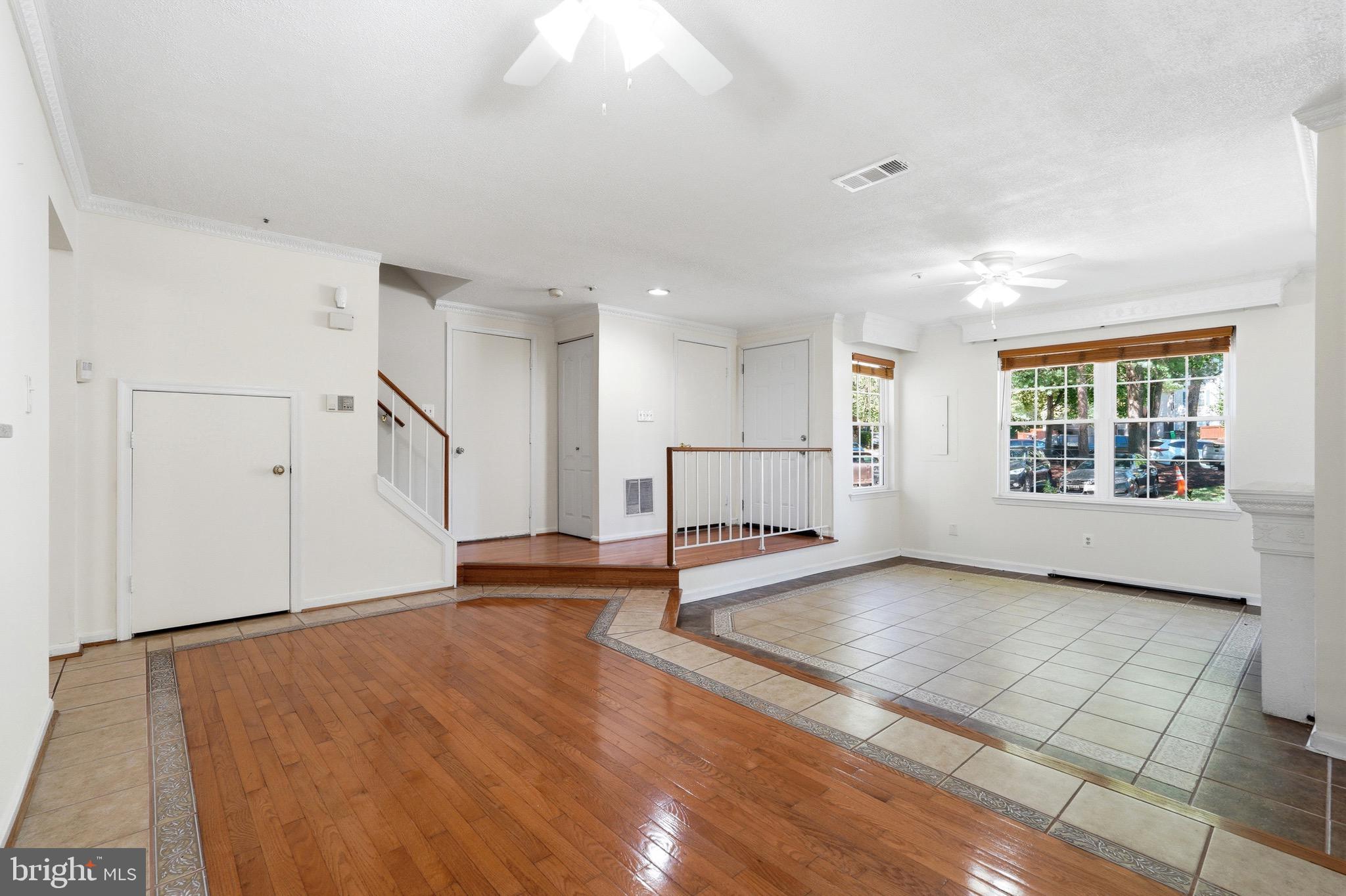 GLENSFORD CONDO - Residential