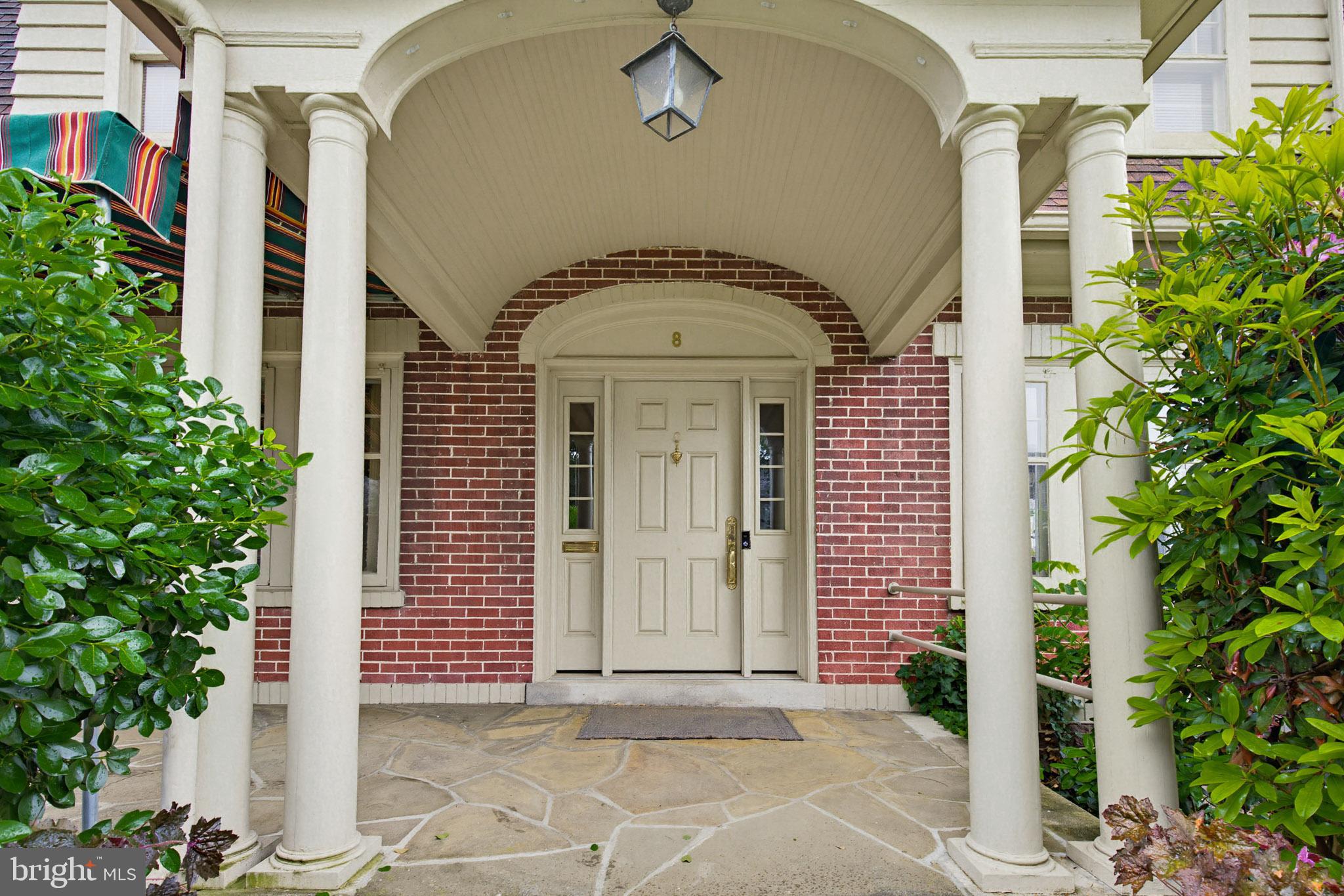 LEOLA - Residential