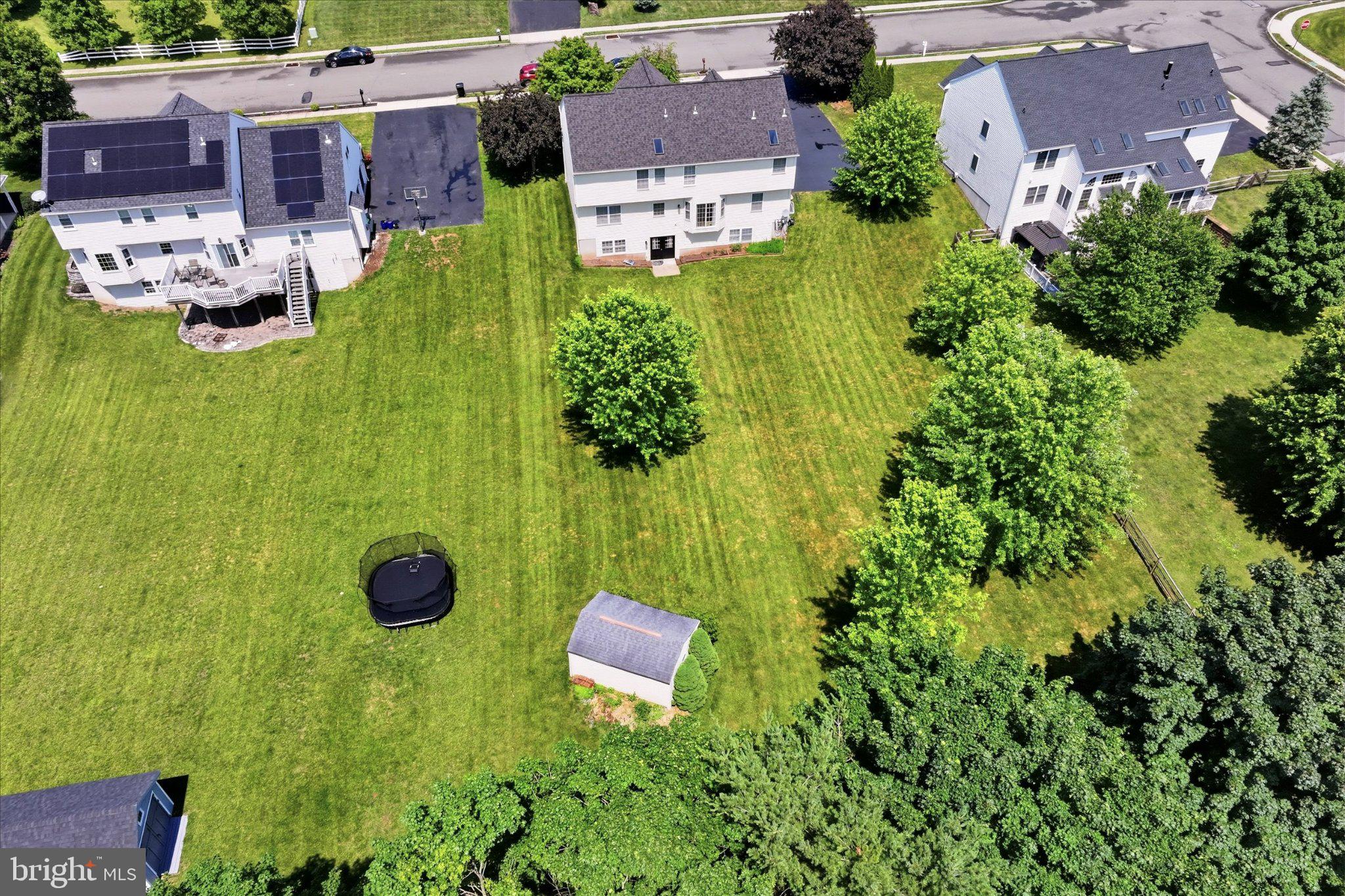 WOODS EDGE - Residential
