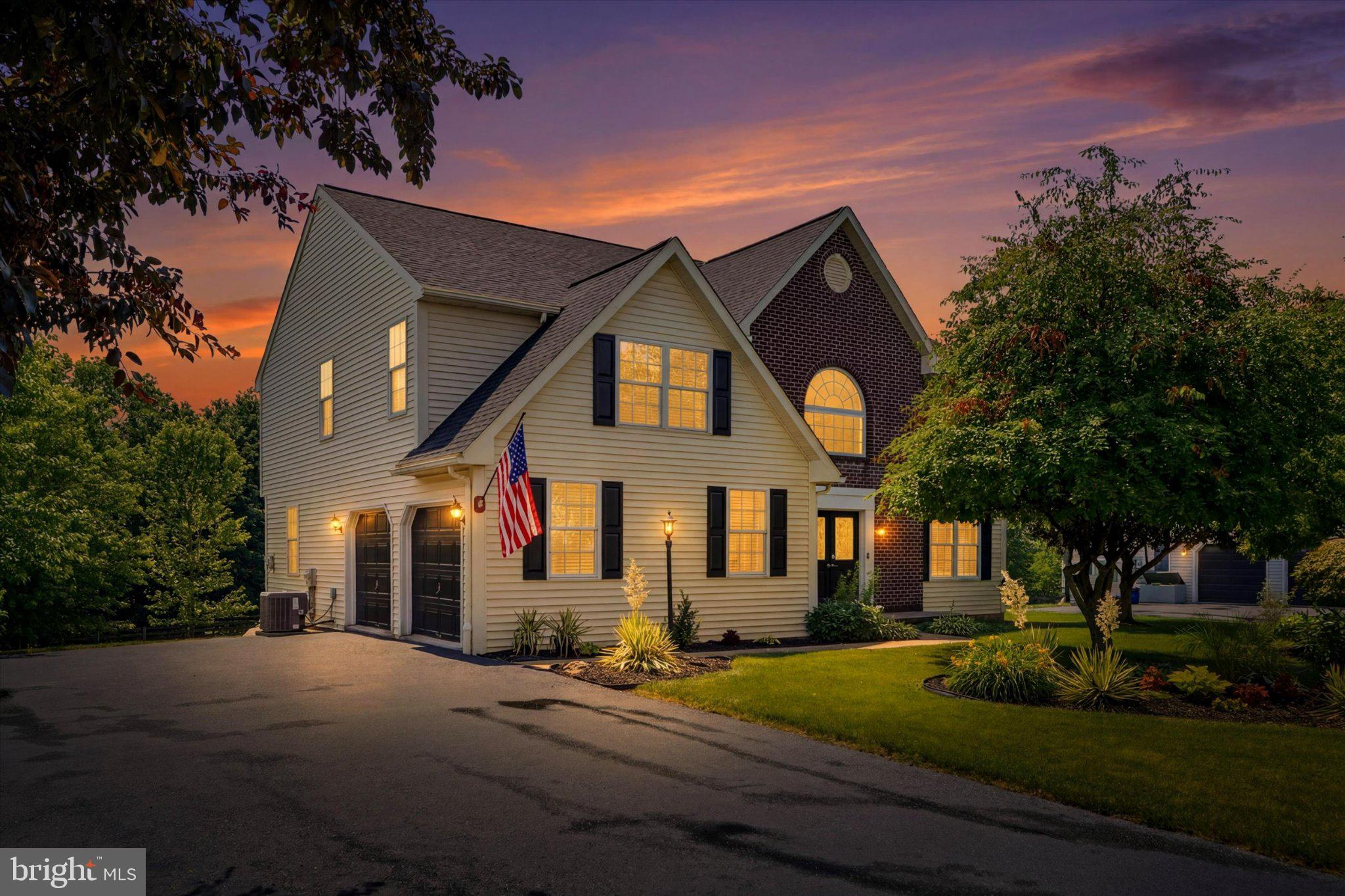 WOODS EDGE - Residential