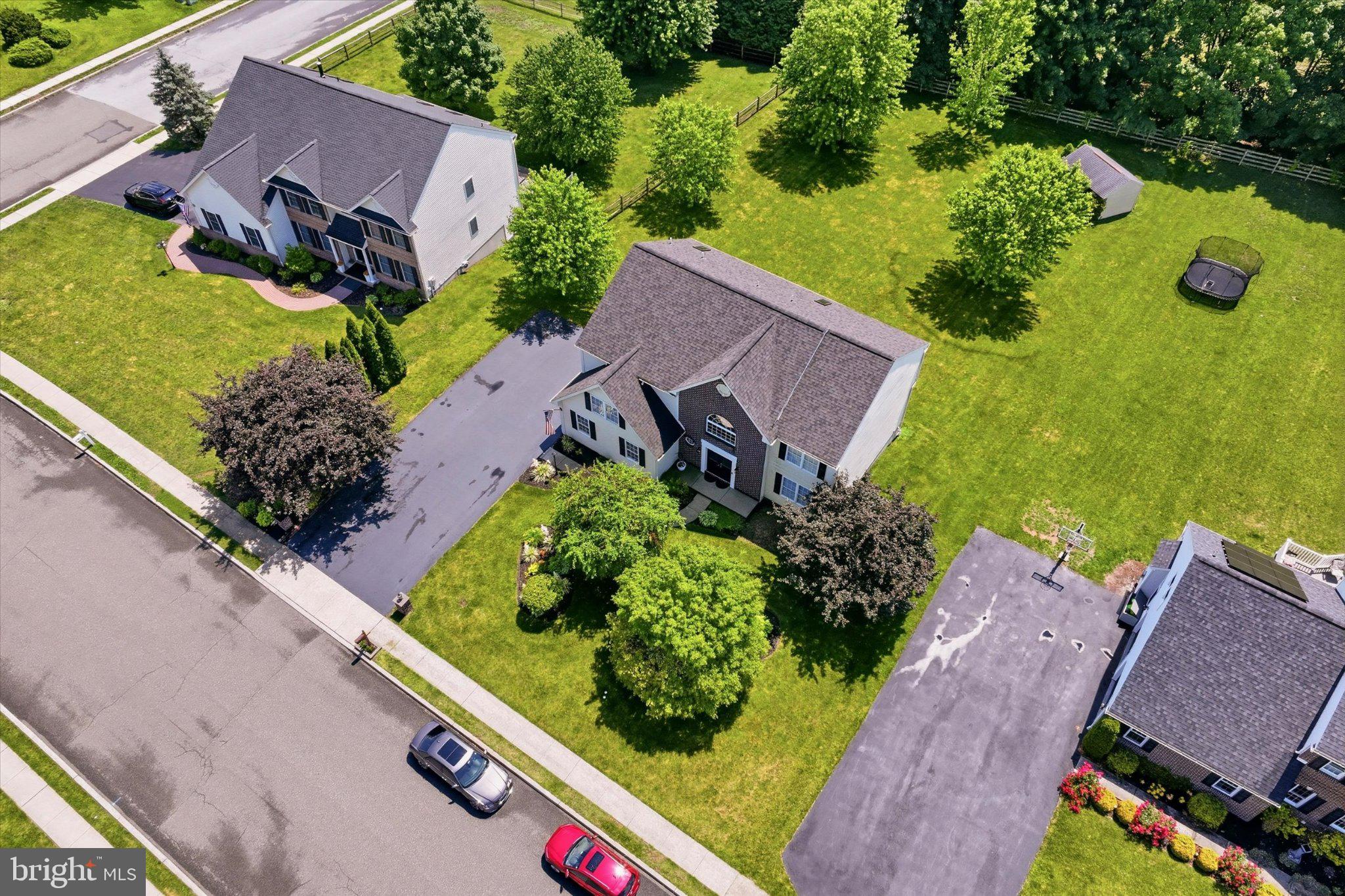WOODS EDGE - Residential