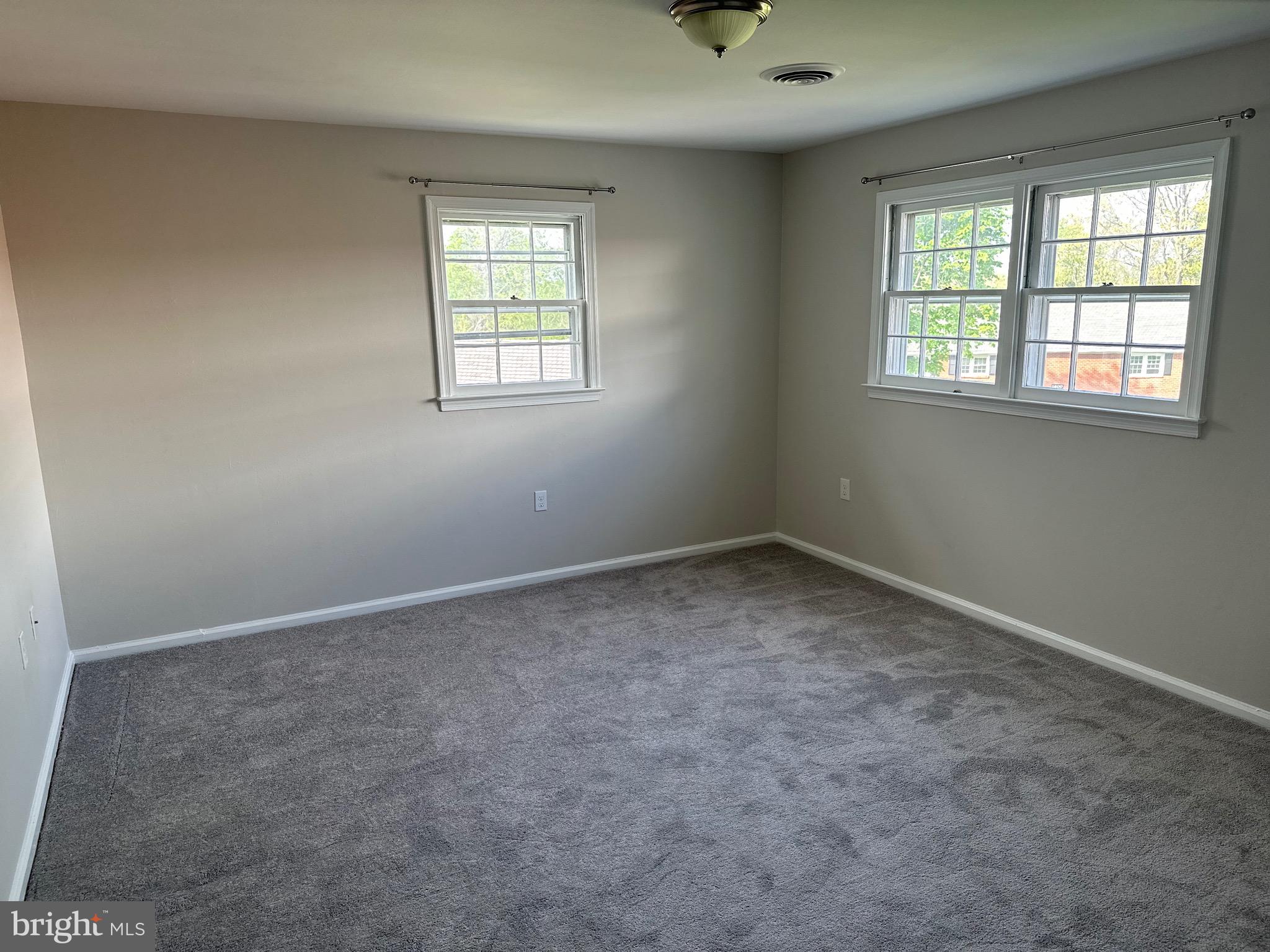 YARDLEY COMMONS - Residential Lease