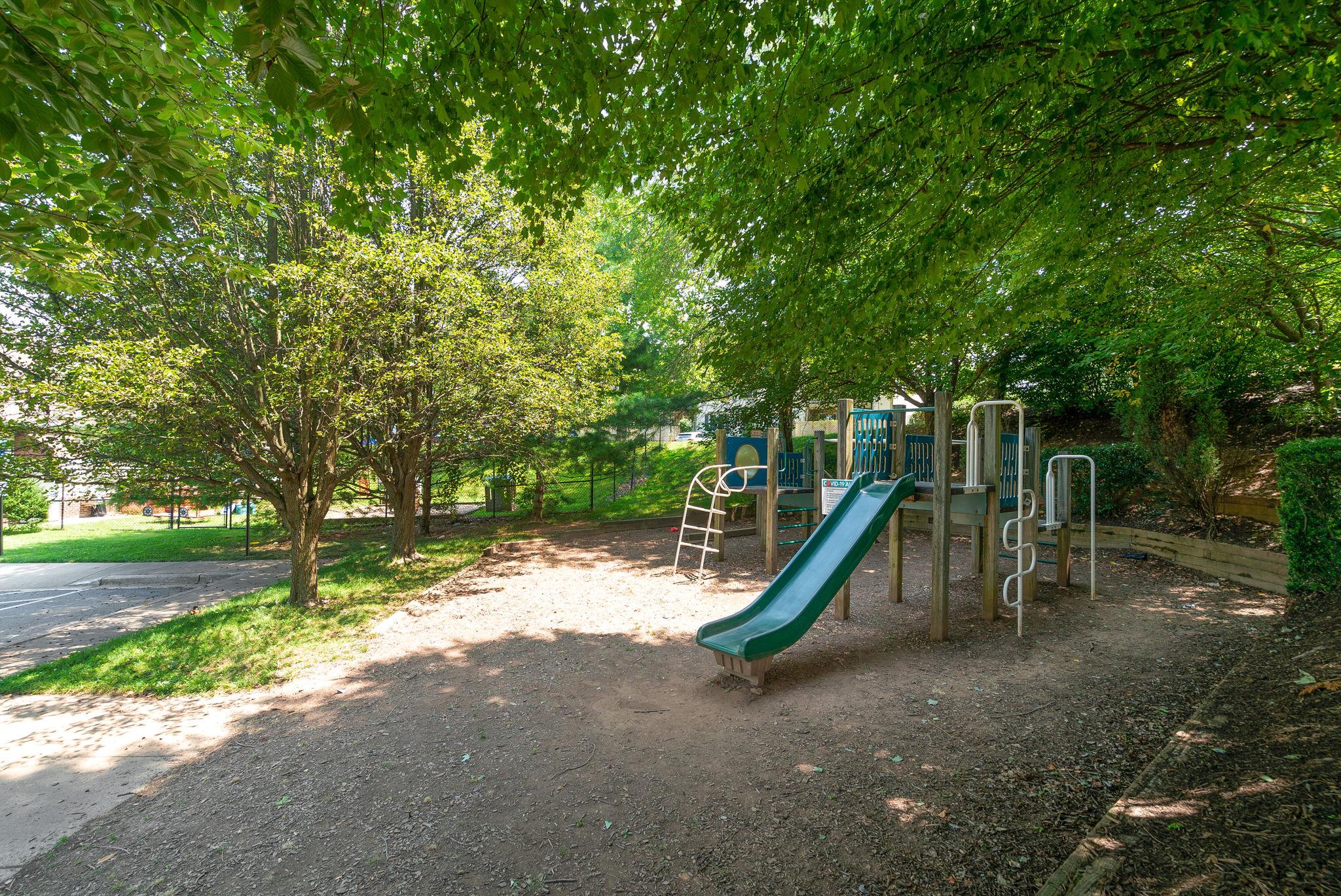 WATERS LANDING - Residential