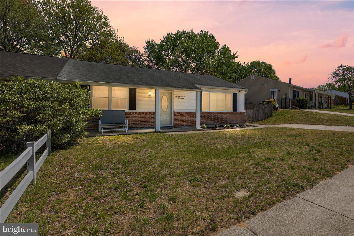 QUEENS PARK - Residential