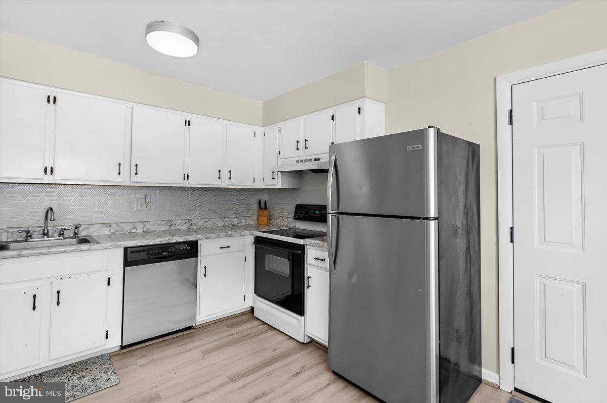 QUEENS PARK - Residential