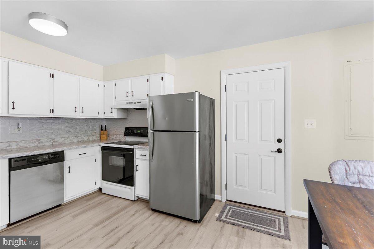 QUEENS PARK - Residential
