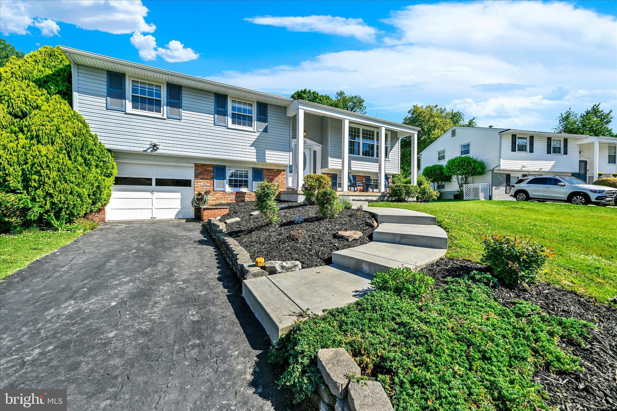 FOUNTAIN HILL - Residential