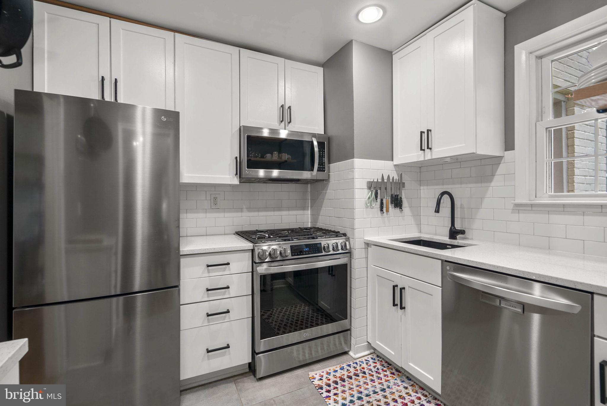 ROCK CREEK VILLAGE CONDOMINIUMS - Residential