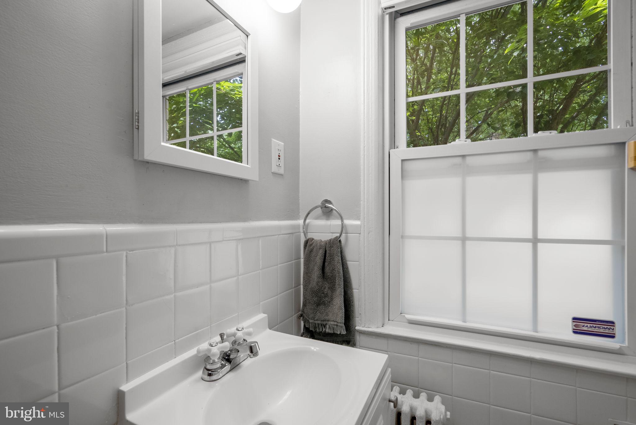 ROCK CREEK VILLAGE CONDOMINIUMS - Residential