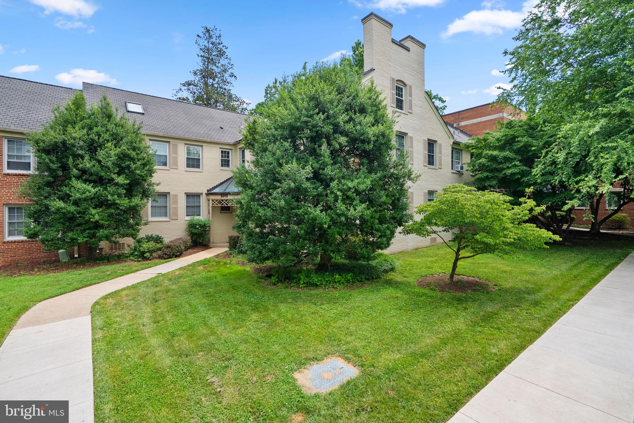 ROCK CREEK VILLAGE CONDOMINIUMS - Residential