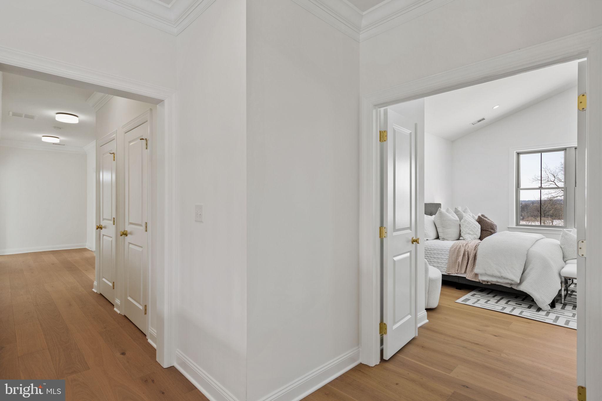 ESTATES AT STONECLIFF - Residential