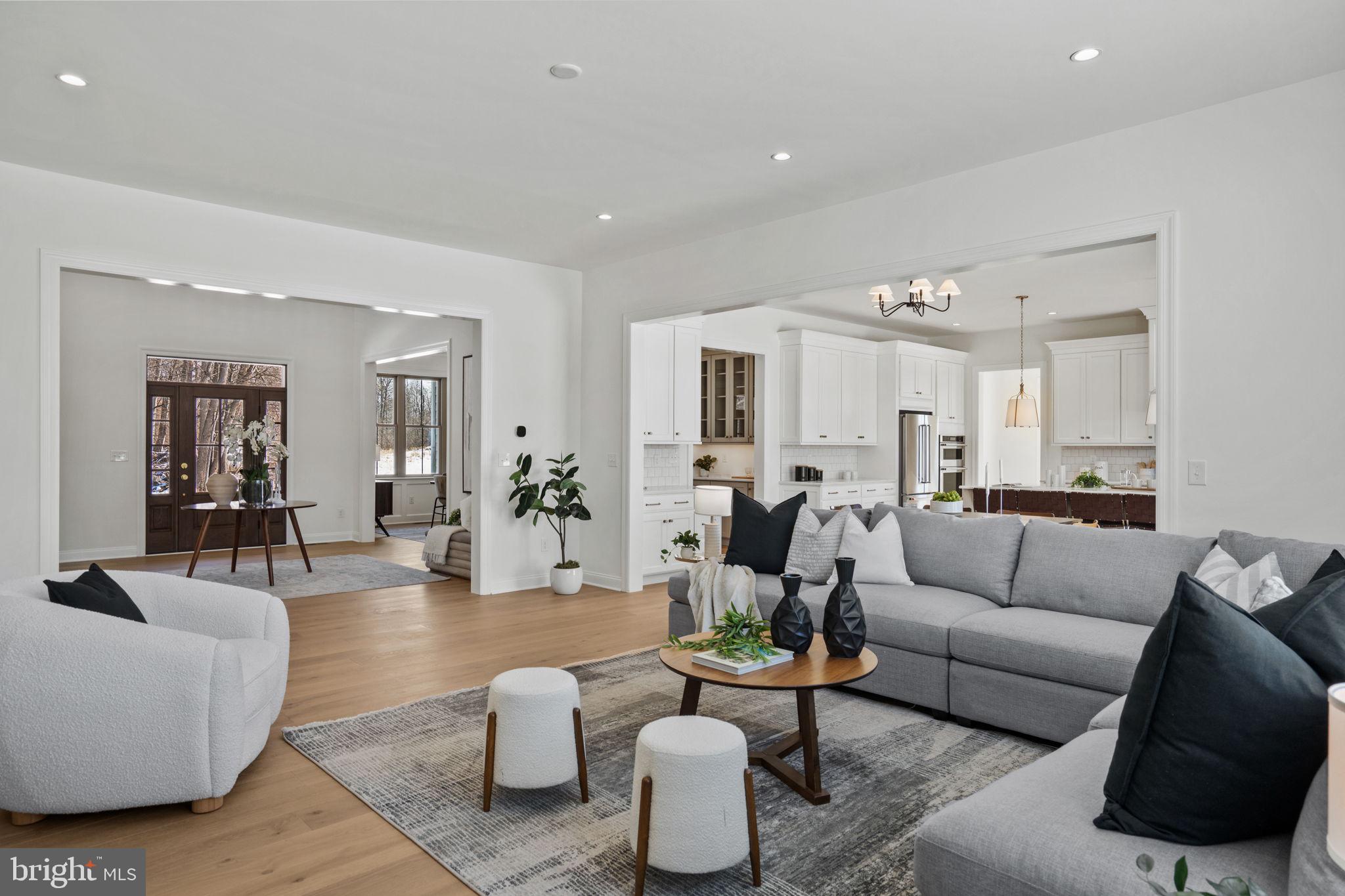 ESTATES AT STONECLIFF - Residential