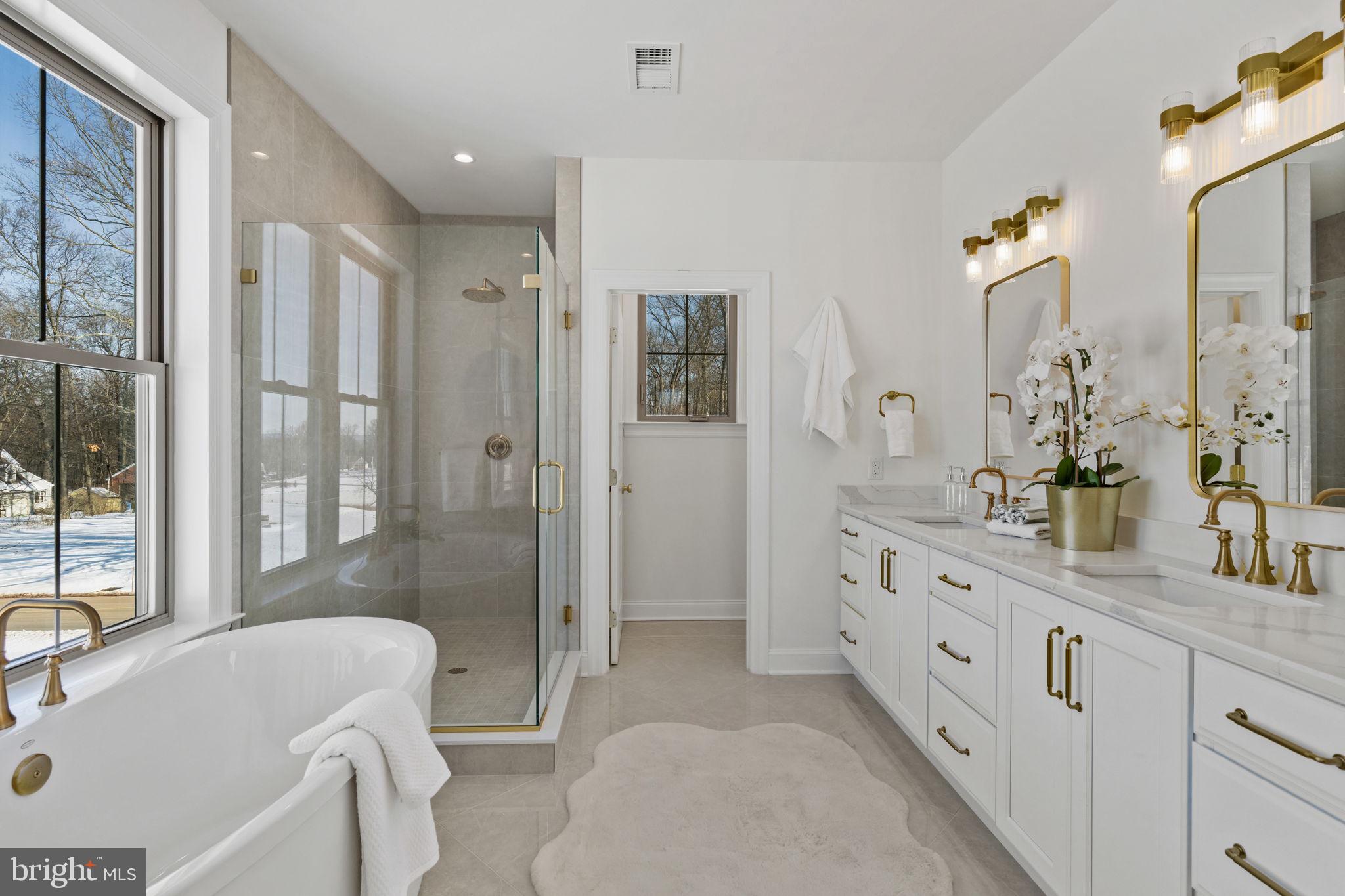 ESTATES AT STONECLIFF - Residential