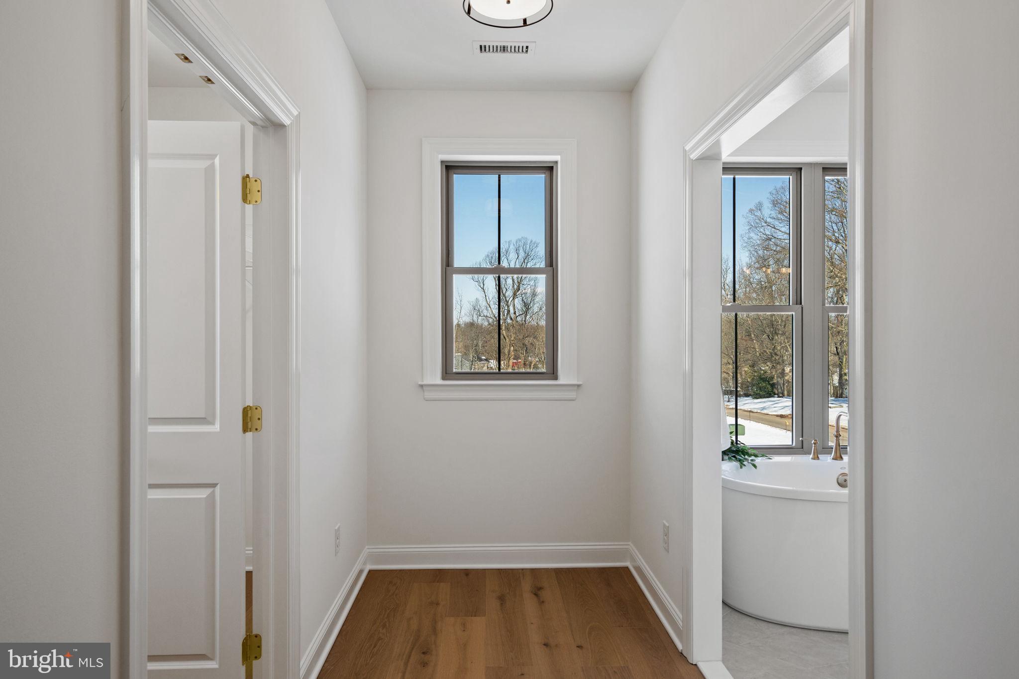 ESTATES AT STONECLIFF - Residential