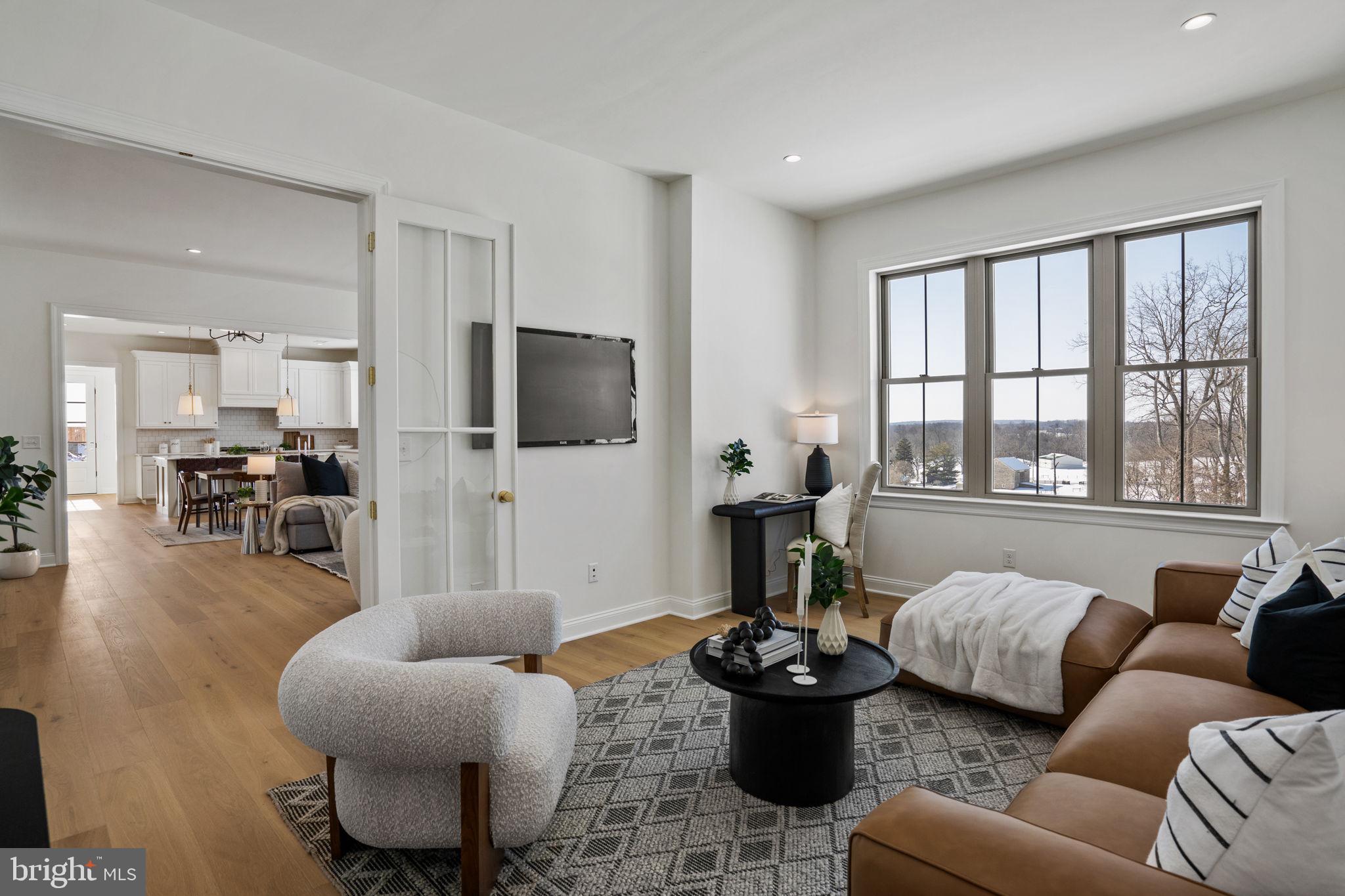 ESTATES AT STONECLIFF - Residential